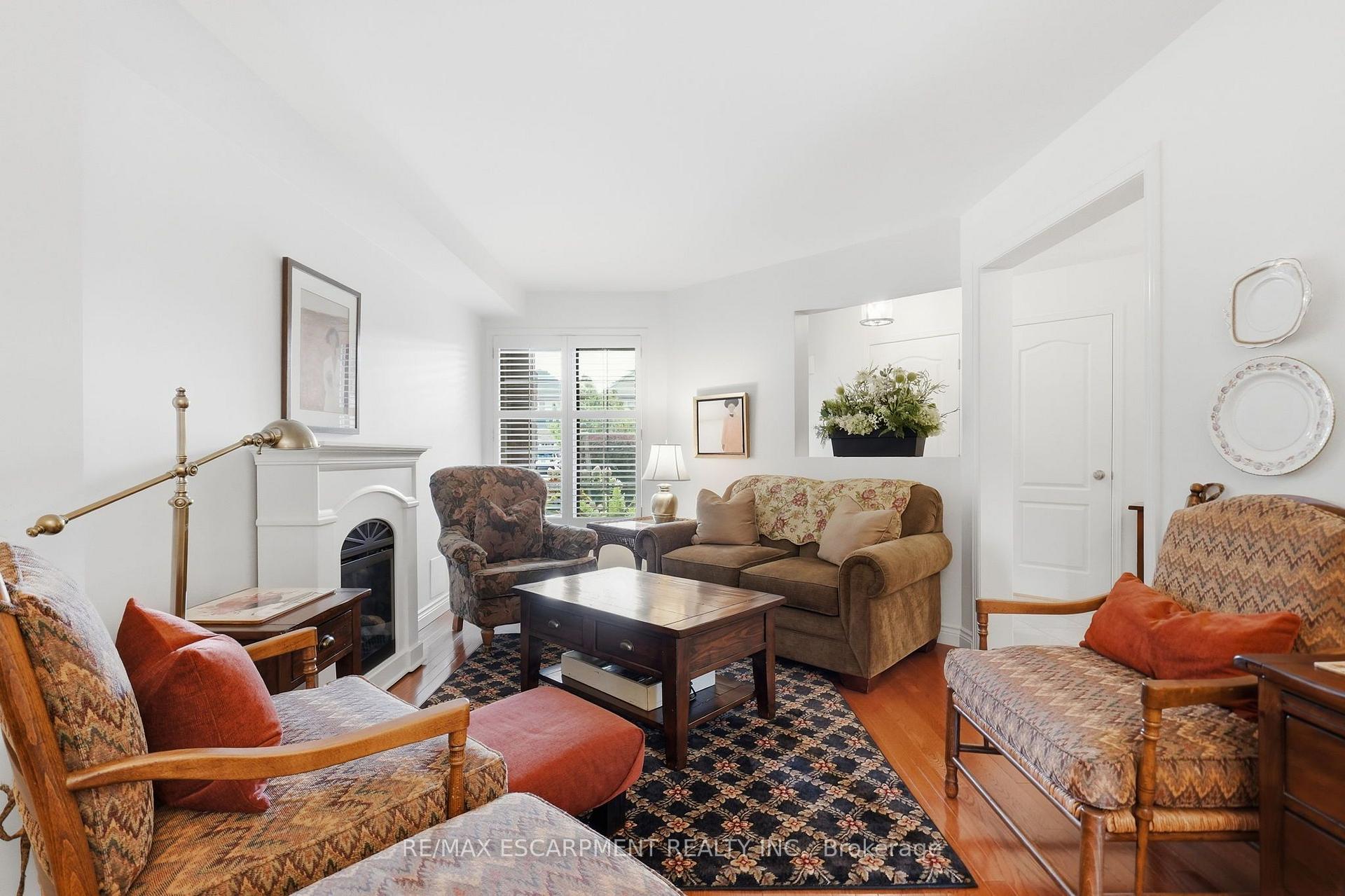 Photo 10 of 64 Redfern Avenue, Hamilton, Mountview — HOMEH