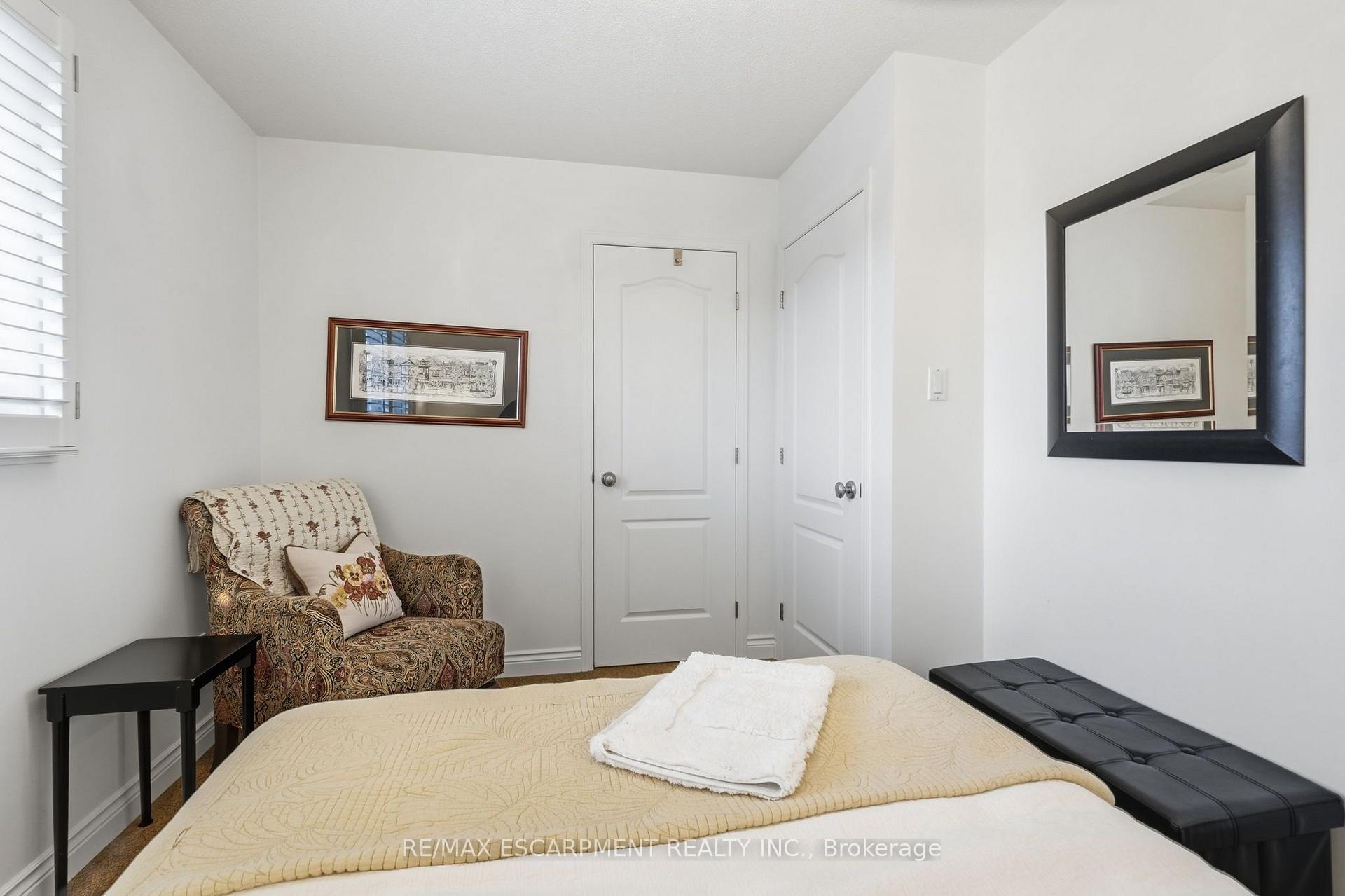 Photo 27 of 64 Redfern Avenue, Hamilton, Mountview — HOMEH