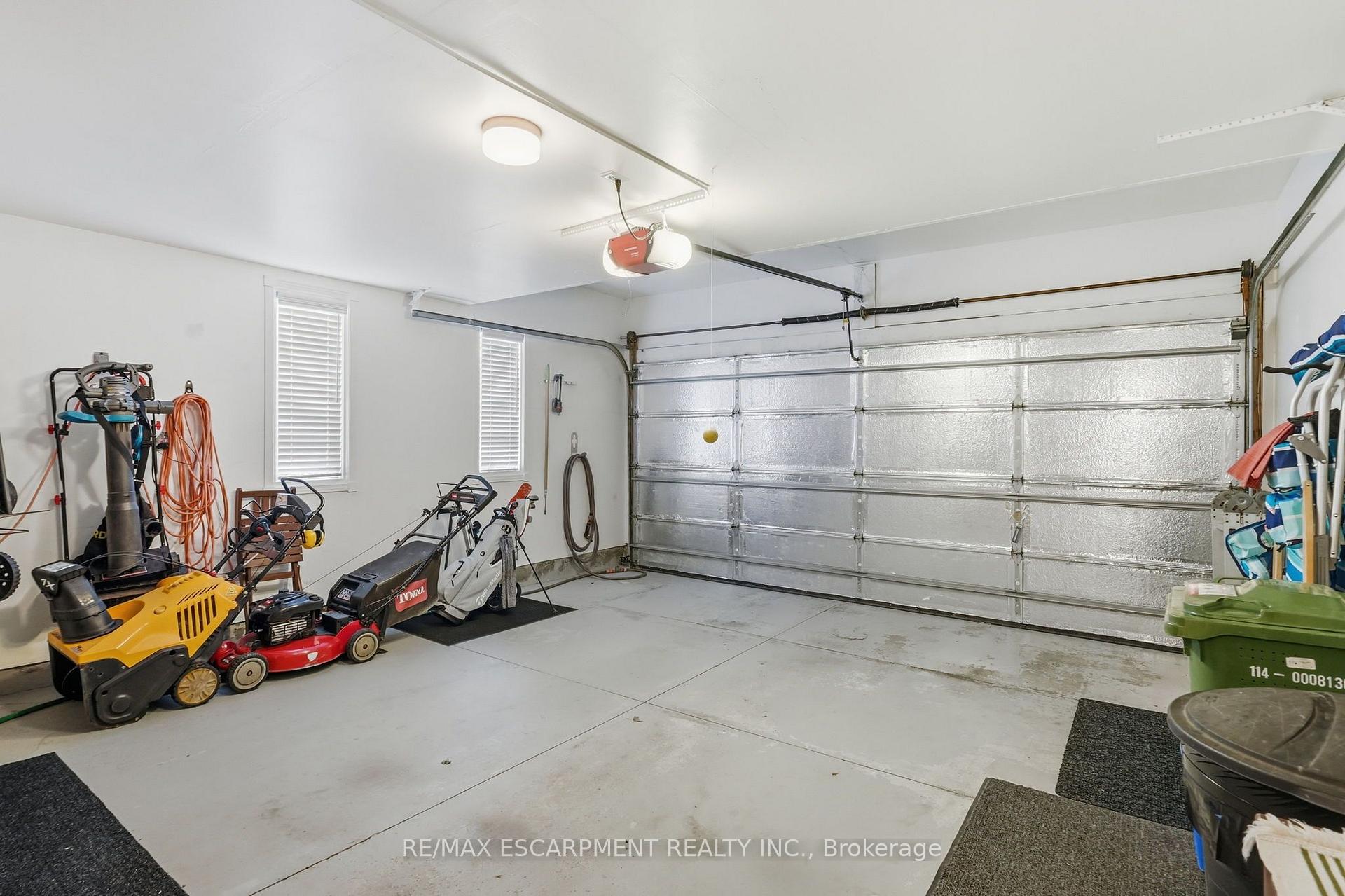 Photo 37 of 64 Redfern Avenue, Hamilton, Mountview — HOMEH
