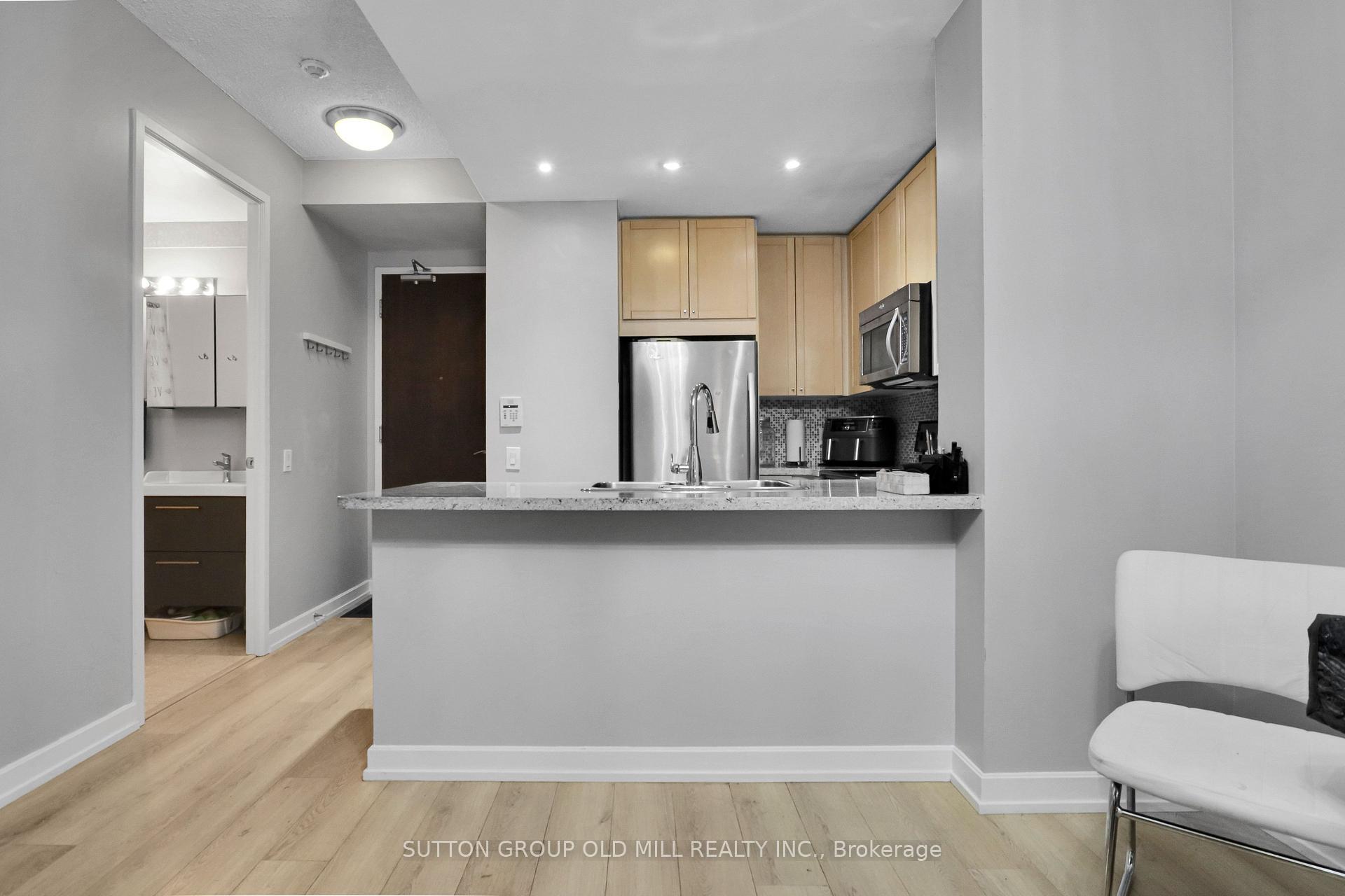 Photo 7 of Unit 1207, 85 Bloor Street E, Toronto, Church-Yonge Corridor — HOMEH