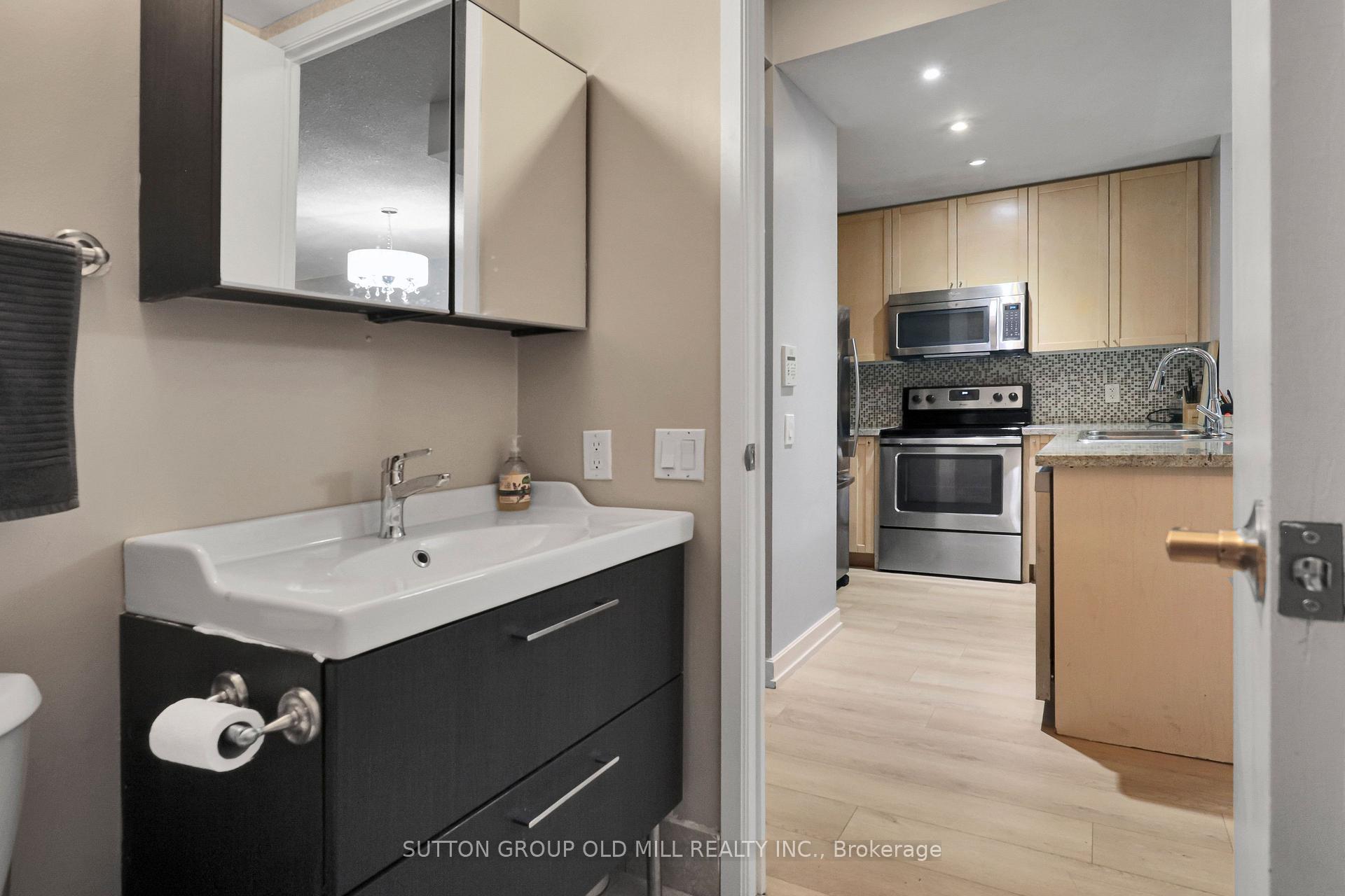 Photo 15 of Unit 1207, 85 Bloor Street E, Toronto, Church-Yonge Corridor — HOMEH