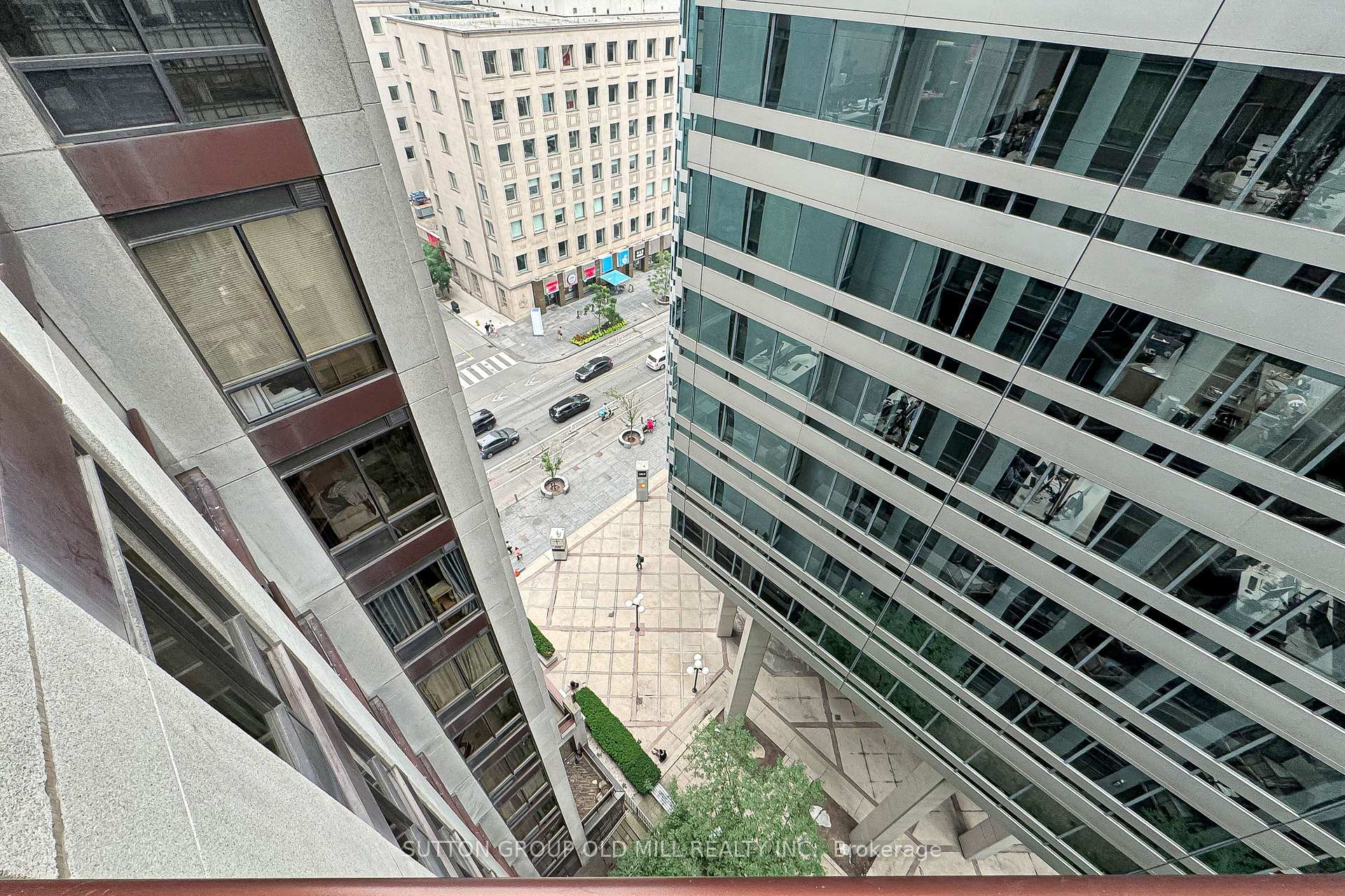 Photo 26 of Unit 1207, 85 Bloor Street E, Toronto, Church-Yonge Corridor — HOMEH