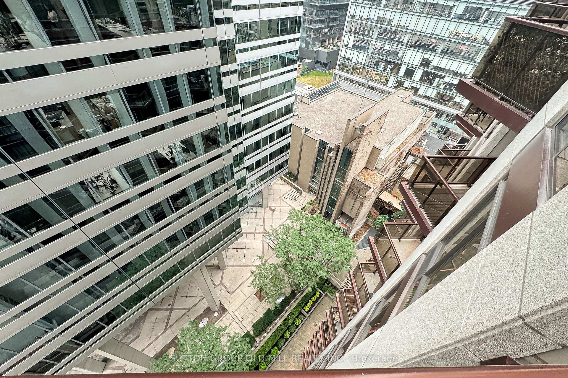Photo 29 of Unit 1207, 85 Bloor Street E, Toronto, Church-Yonge Corridor — HOMEH