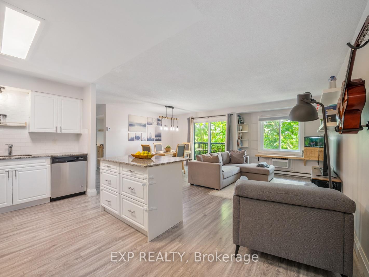 Photo 1 of Unit 301, 276 Eiwo Court, Waterloo, Lexington — HOMEH