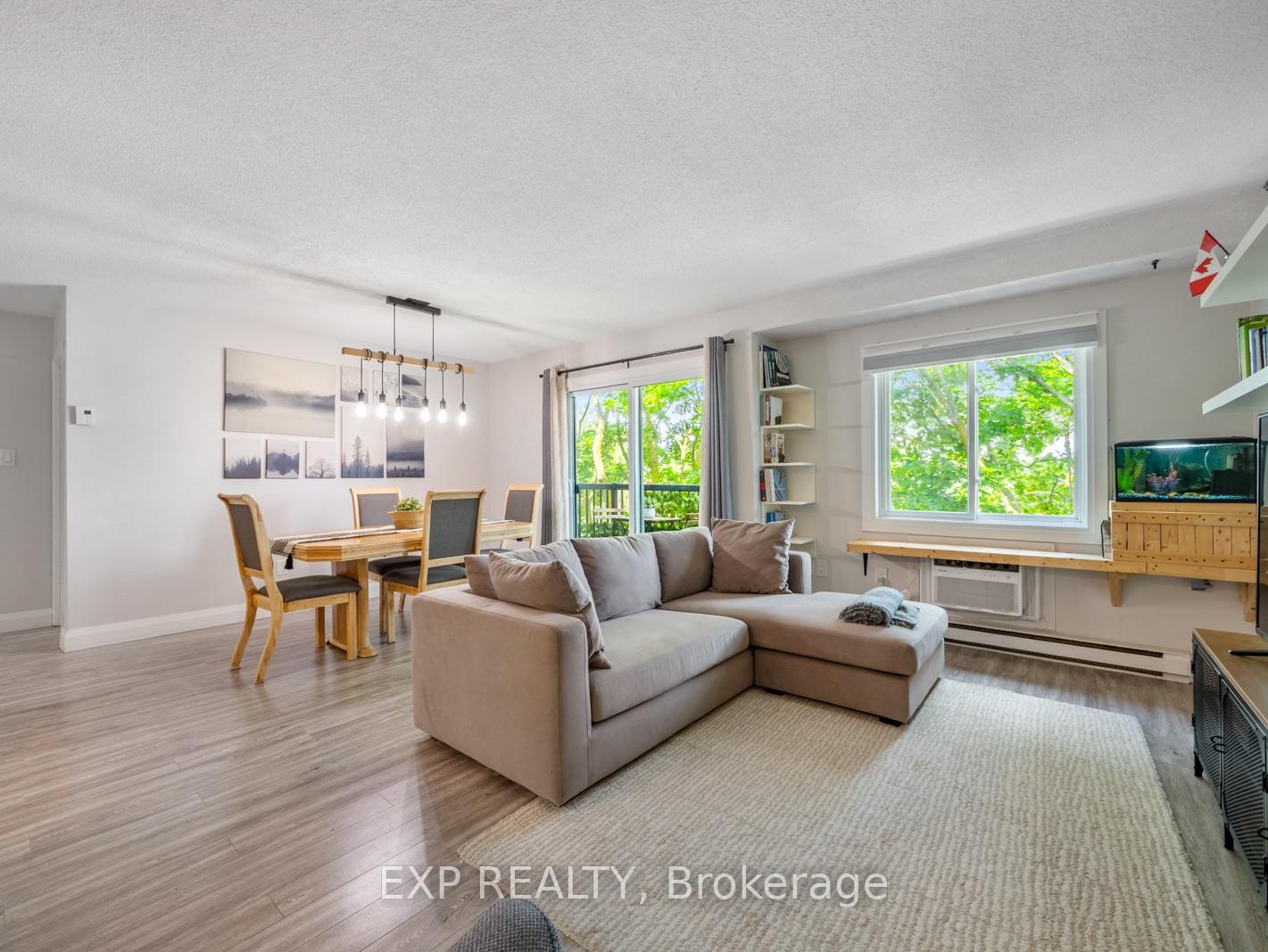 Photo 11 of Unit 301, 276 Eiwo Court, Waterloo, Lexington — HOMEH