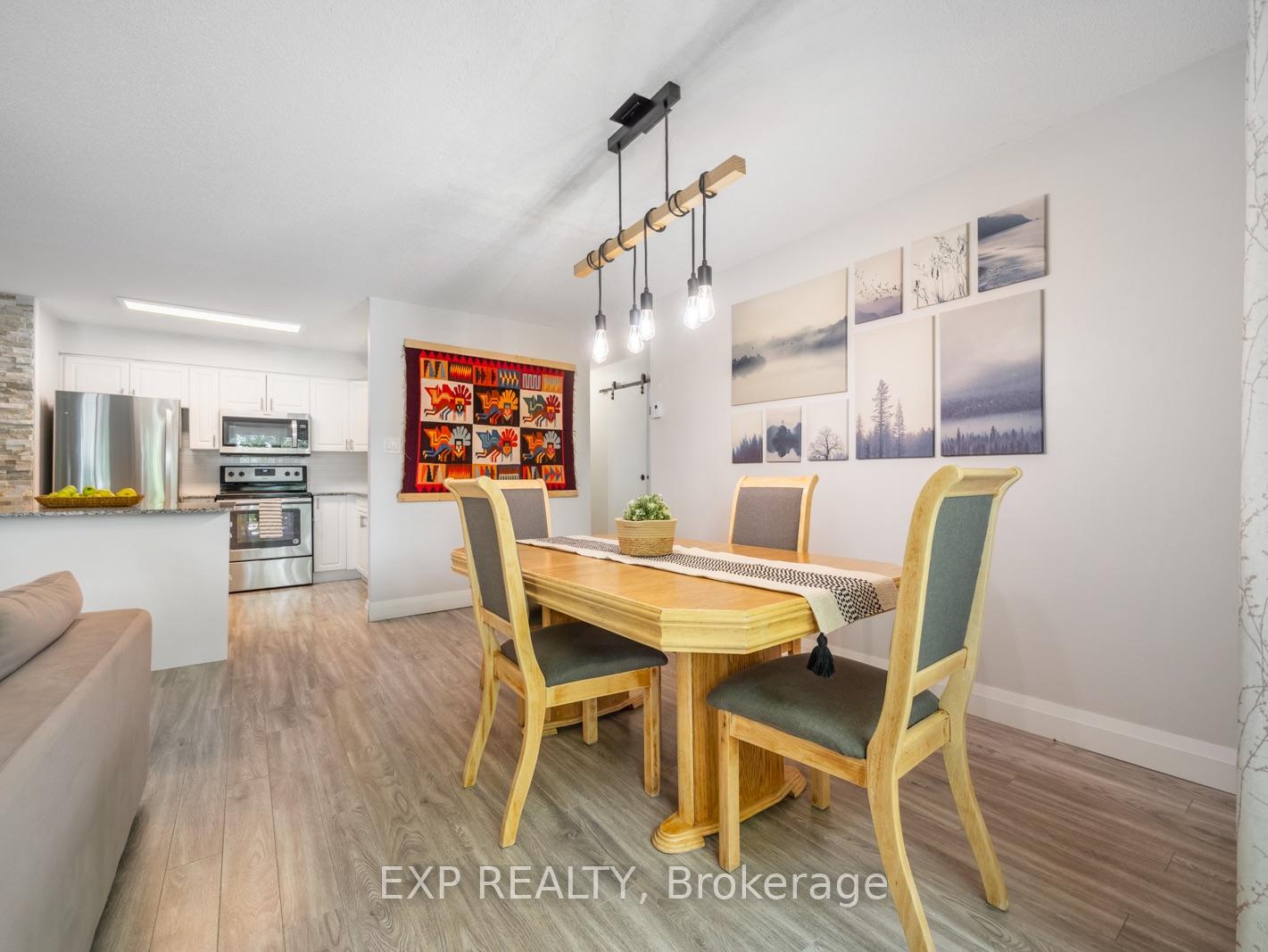 Photo 12 of Unit 301, 276 Eiwo Court, Waterloo, Lexington — HOMEH