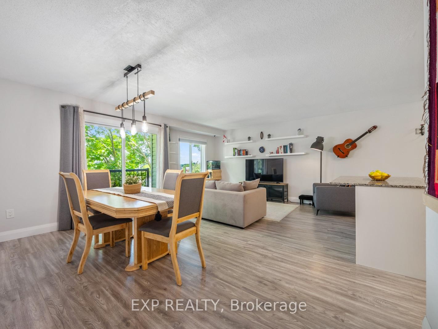 Photo 14 of Unit 301, 276 Eiwo Court, Waterloo, Lexington — HOMEH