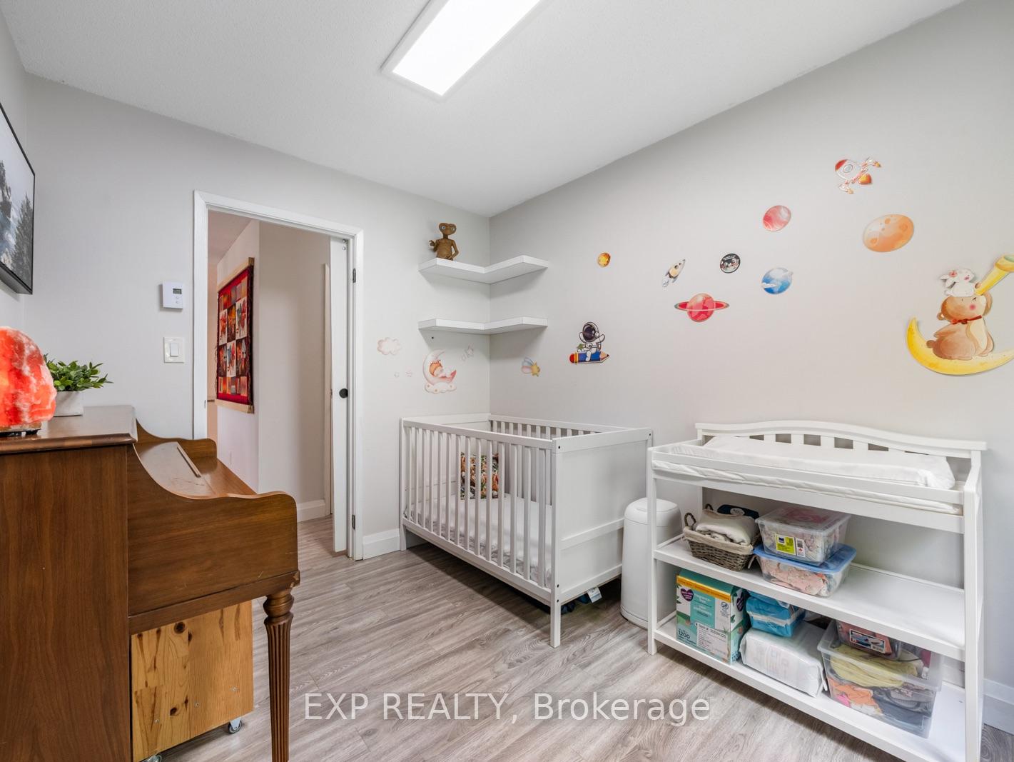 Photo 21 of Unit 301, 276 Eiwo Court, Waterloo, Lexington — HOMEH