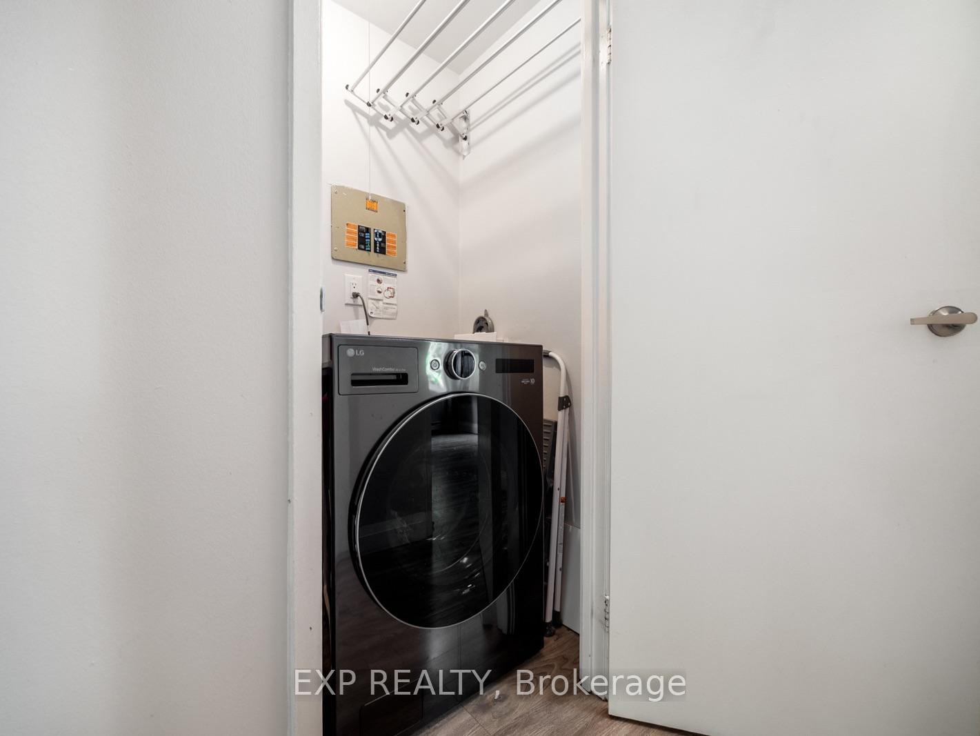 Photo 25 of Unit 301, 276 Eiwo Court, Waterloo, Lexington — HOMEH