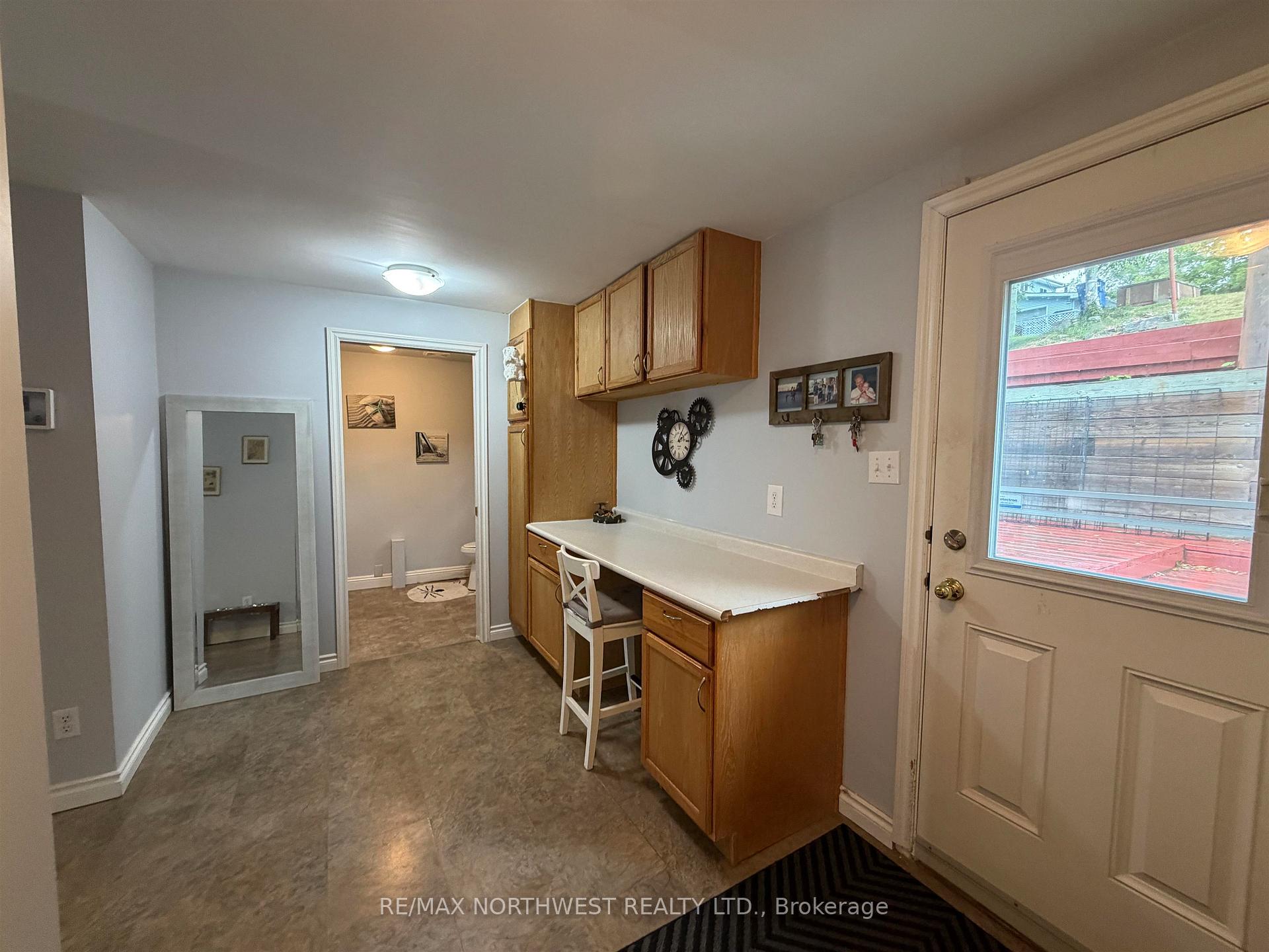 Photo 3 of 512 Third Street South, Kenora, Central — HOMEH