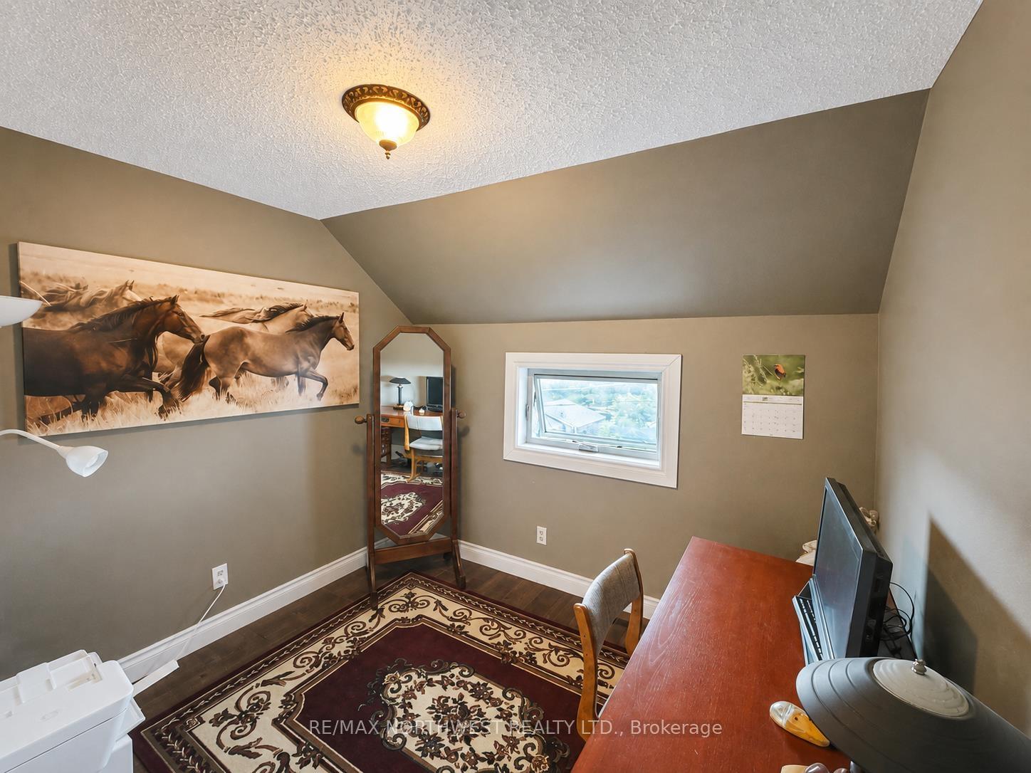 Photo 7 of 512 Third Street South, Kenora, Central — HOMEH