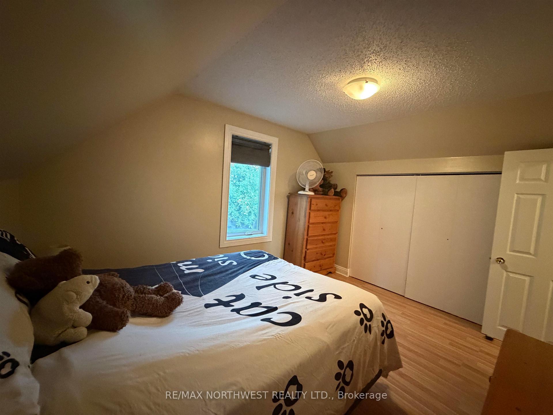 Photo 16 of 512 Third Street South, Kenora, Central — HOMEH