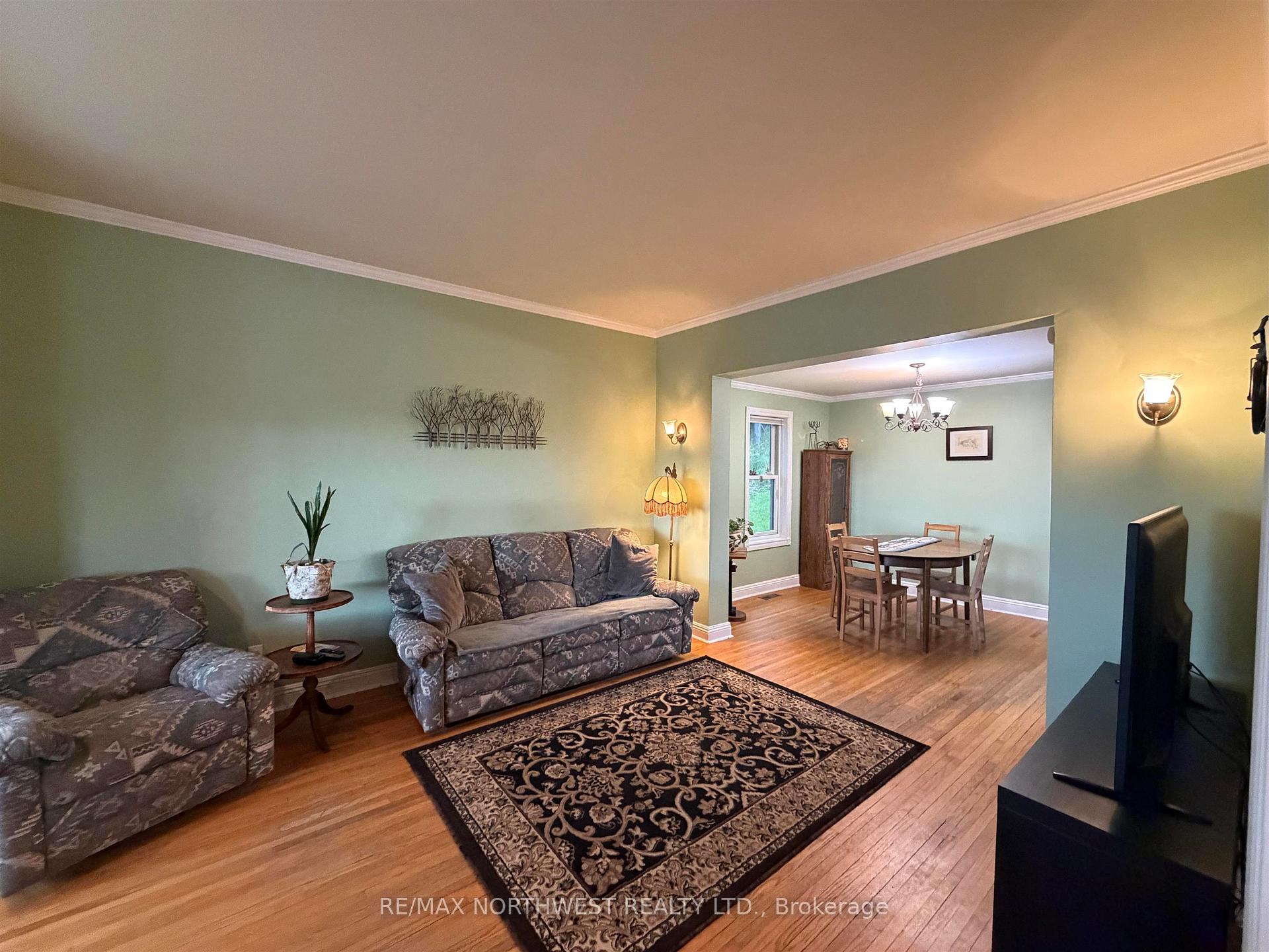 Photo 17 of 512 Third Street South, Kenora, Central — HOMEH
