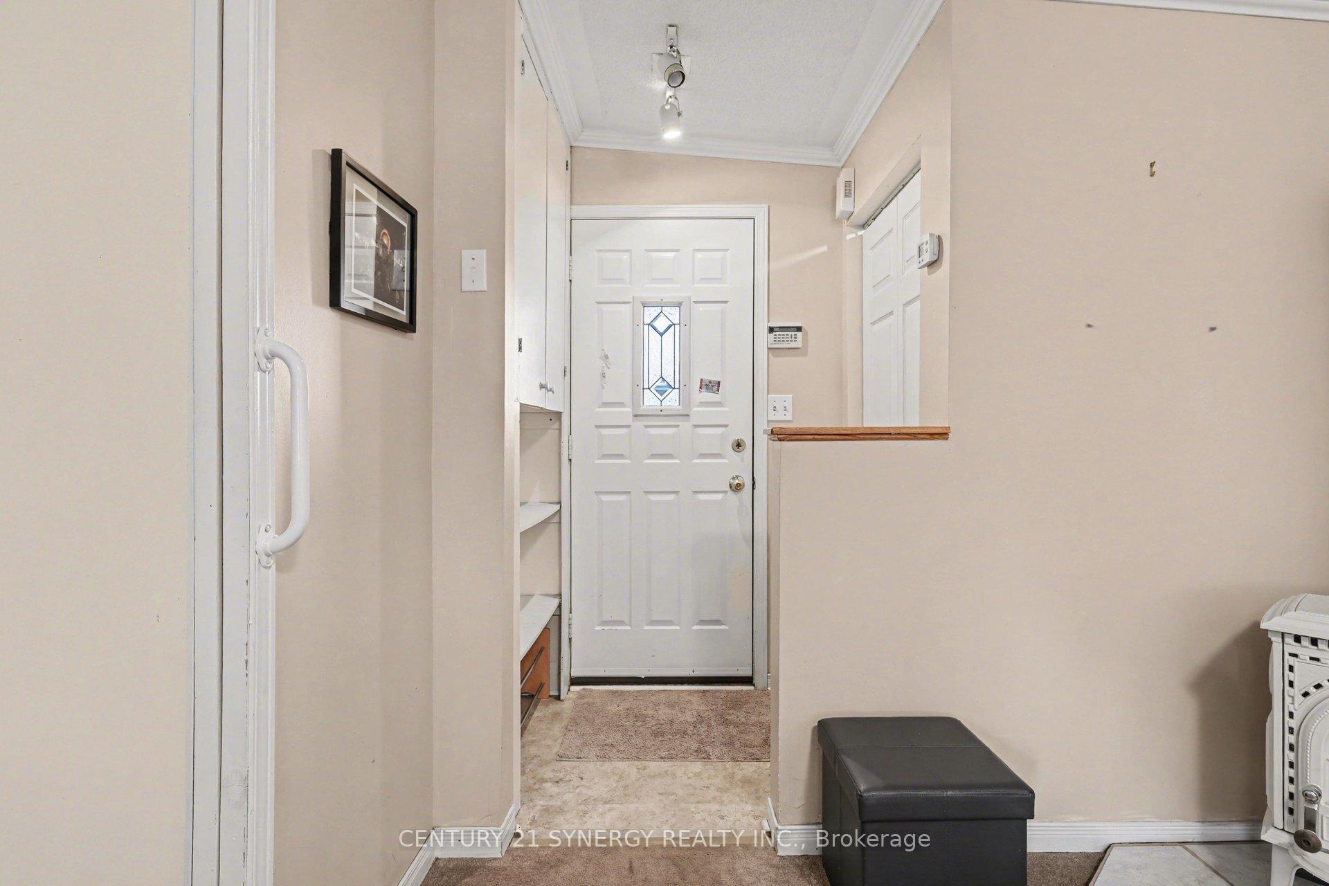 Photo 2 of 20 Condie Street, Smiths Falls, Smiths Falls — HOMEH