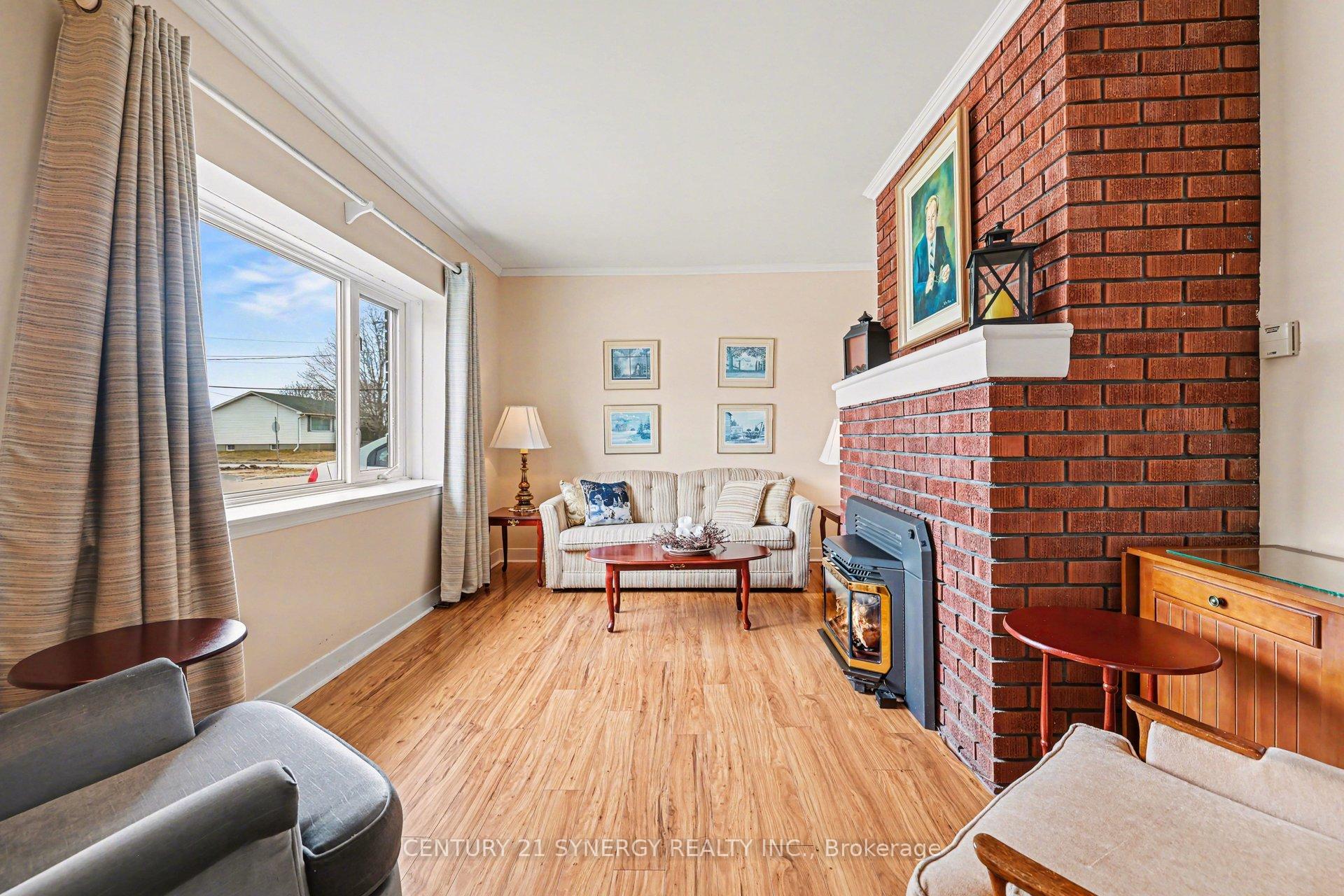 Photo 5 of 20 Condie Street, Smiths Falls, Smiths Falls — HOMEH