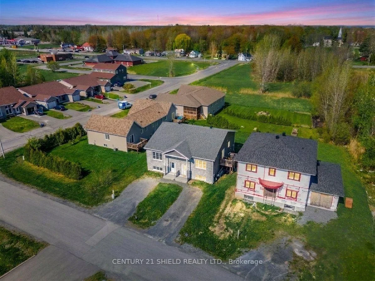 Photo 3 of 6373 Monument Way, South Glengarry, Lancaster — HOMEH