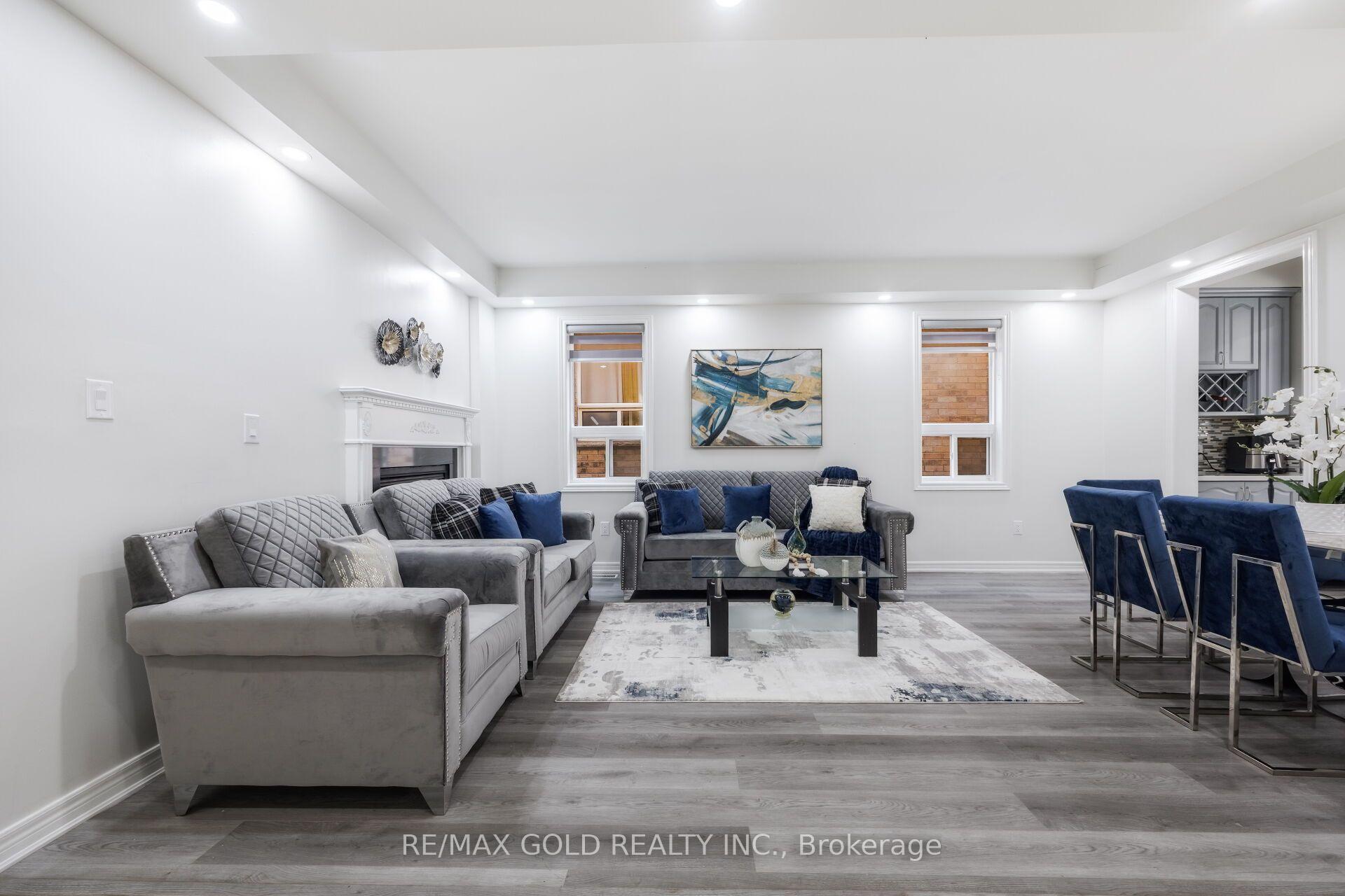Photo 5 of 50 Northface Crescent, Brampton, Sandringham-Wellington — HOMEH