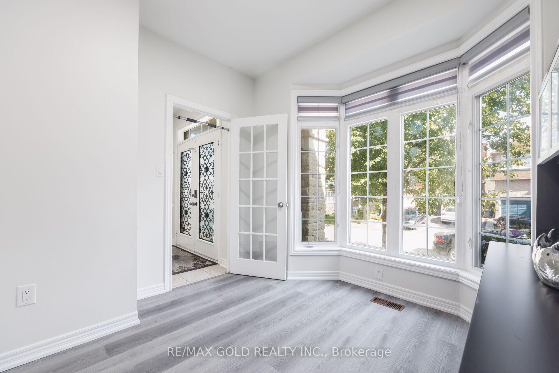 Photo 13 of 50 Northface Crescent, Brampton, Sandringham-Wellington — HOMEH