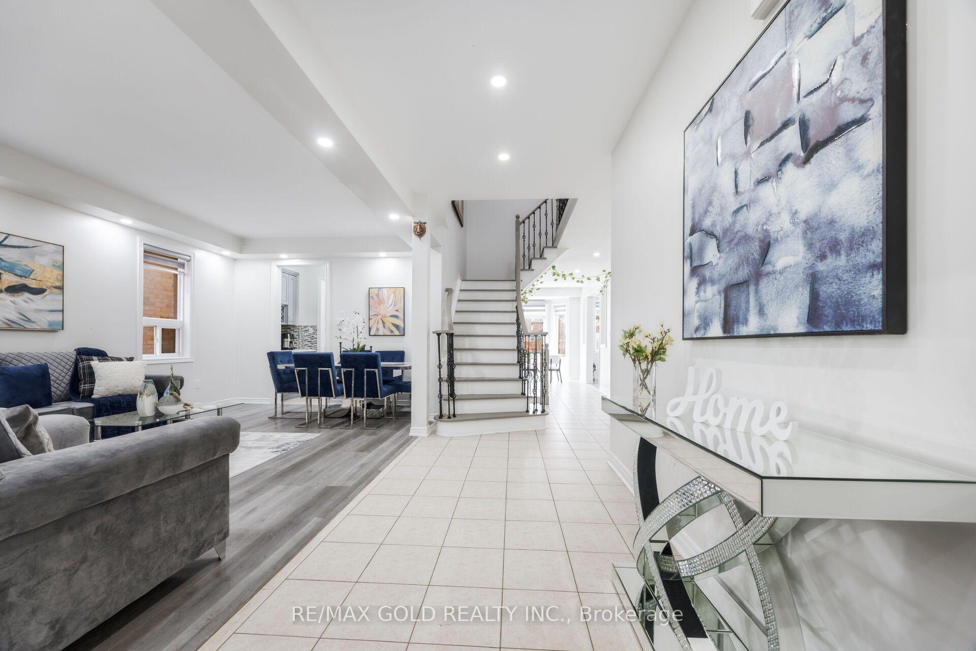 Photo 14 of 50 Northface Crescent, Brampton, Sandringham-Wellington — HOMEH