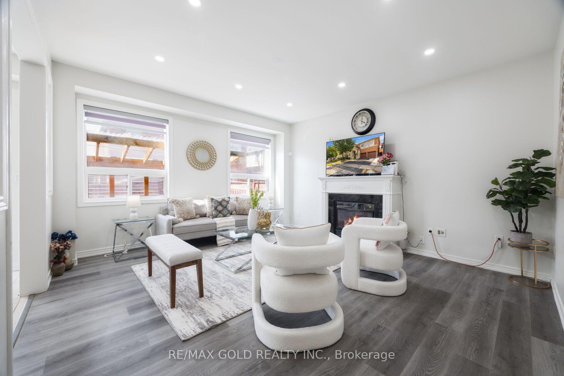 Photo 17 of 50 Northface Crescent, Brampton, Sandringham-Wellington — HOMEH