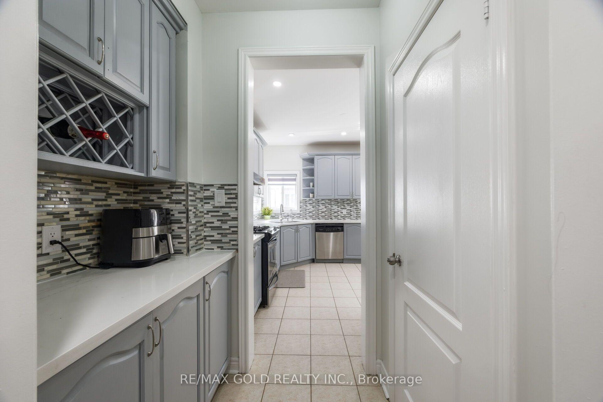 Photo 23 of 50 Northface Crescent, Brampton, Sandringham-Wellington — HOMEH