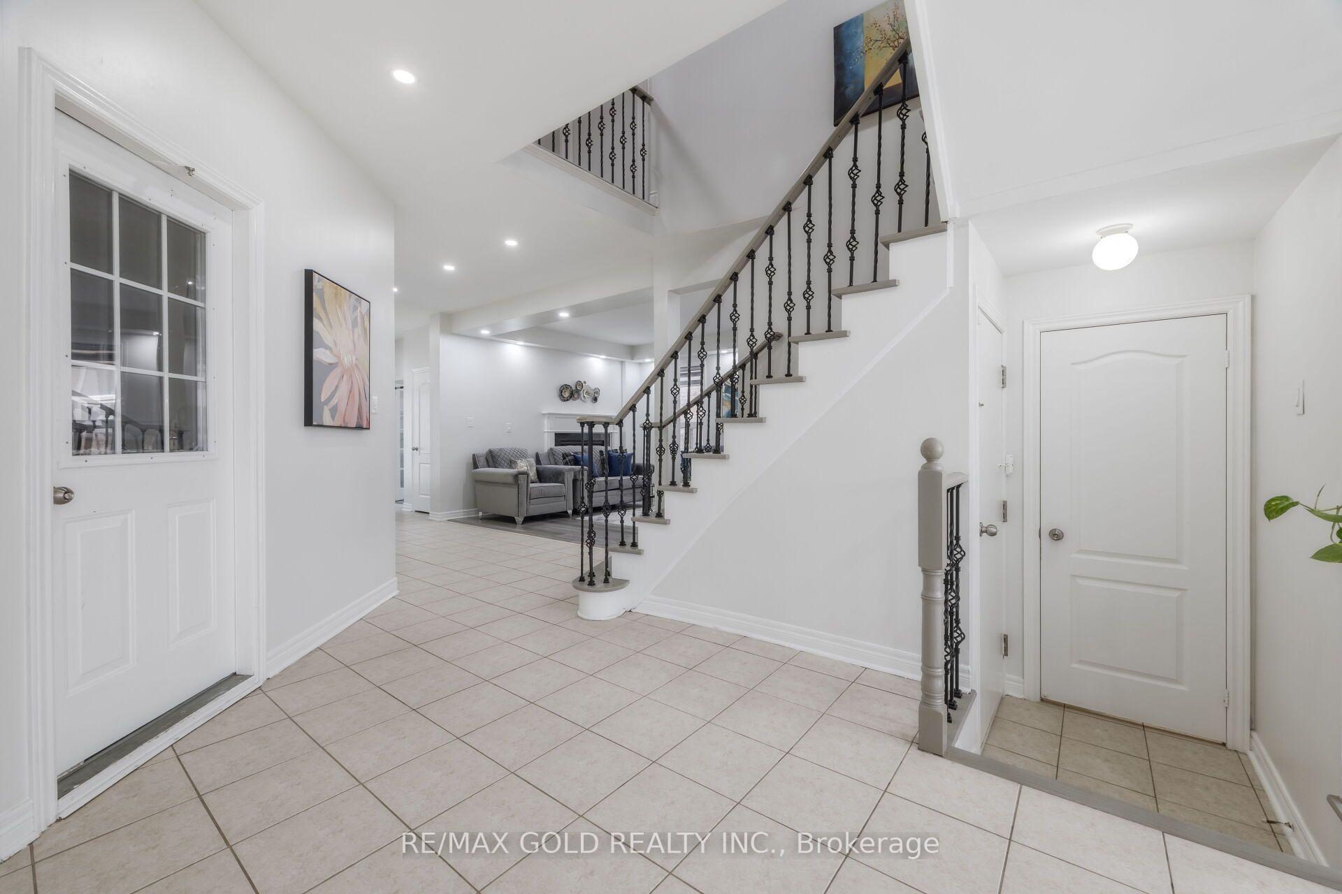 Photo 26 of 50 Northface Crescent, Brampton, Sandringham-Wellington — HOMEH