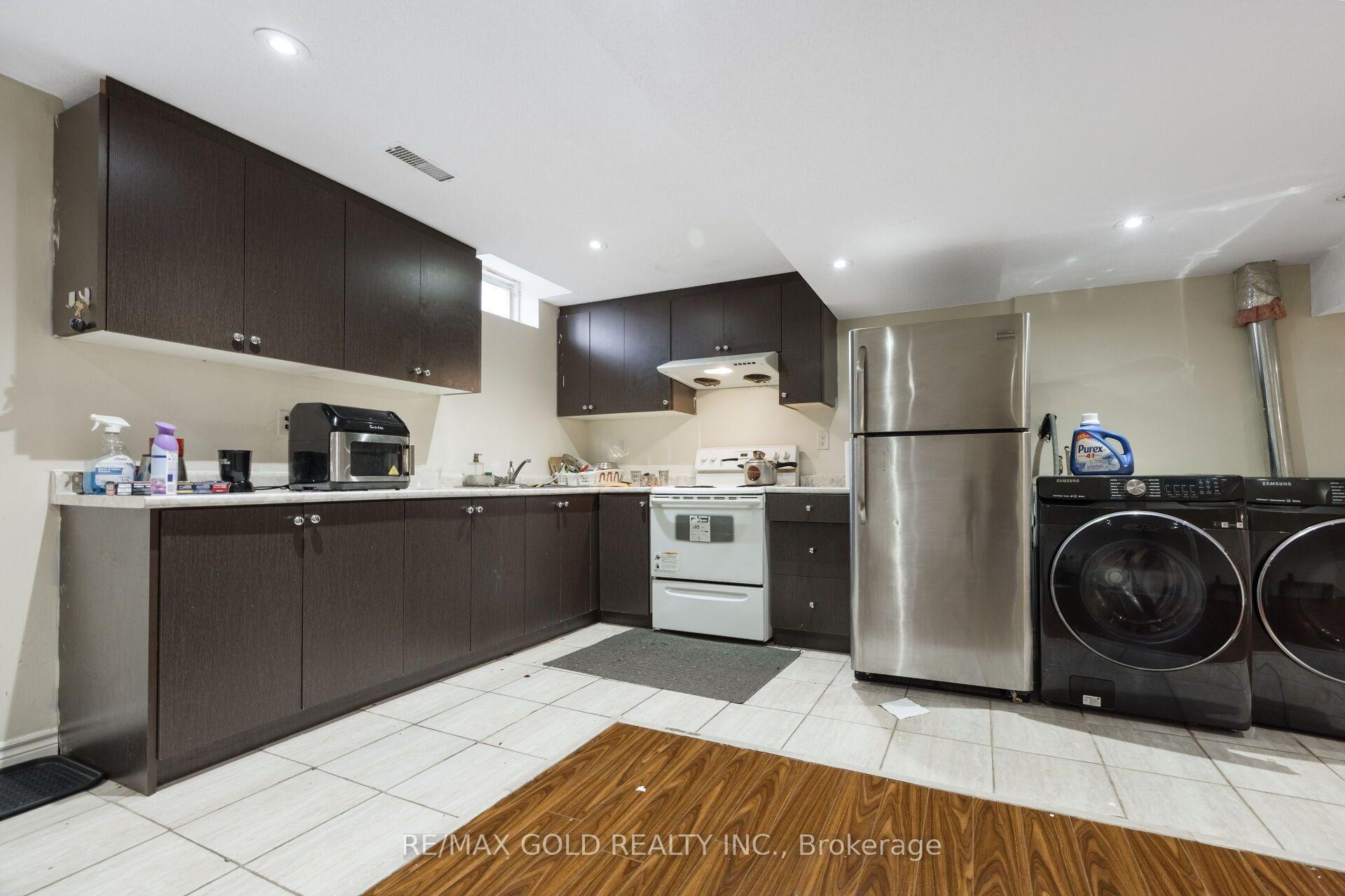 Photo 38 of 50 Northface Crescent, Brampton, Sandringham-Wellington — HOMEH