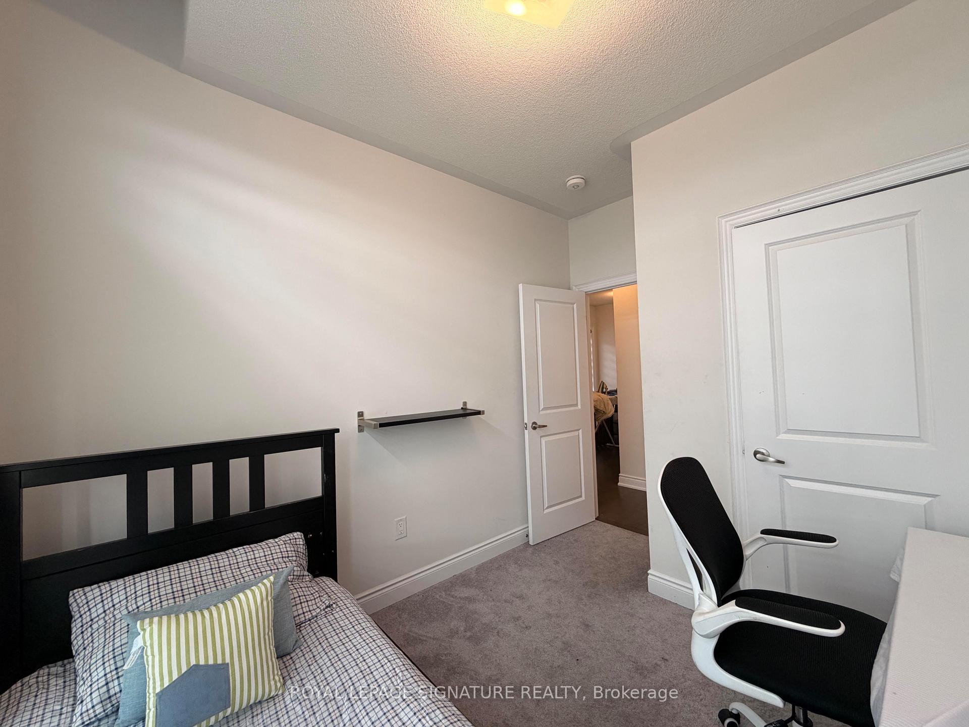 Photo 8 of 52 Tennant Circle, Vaughan, Vellore Village — HOMEH
