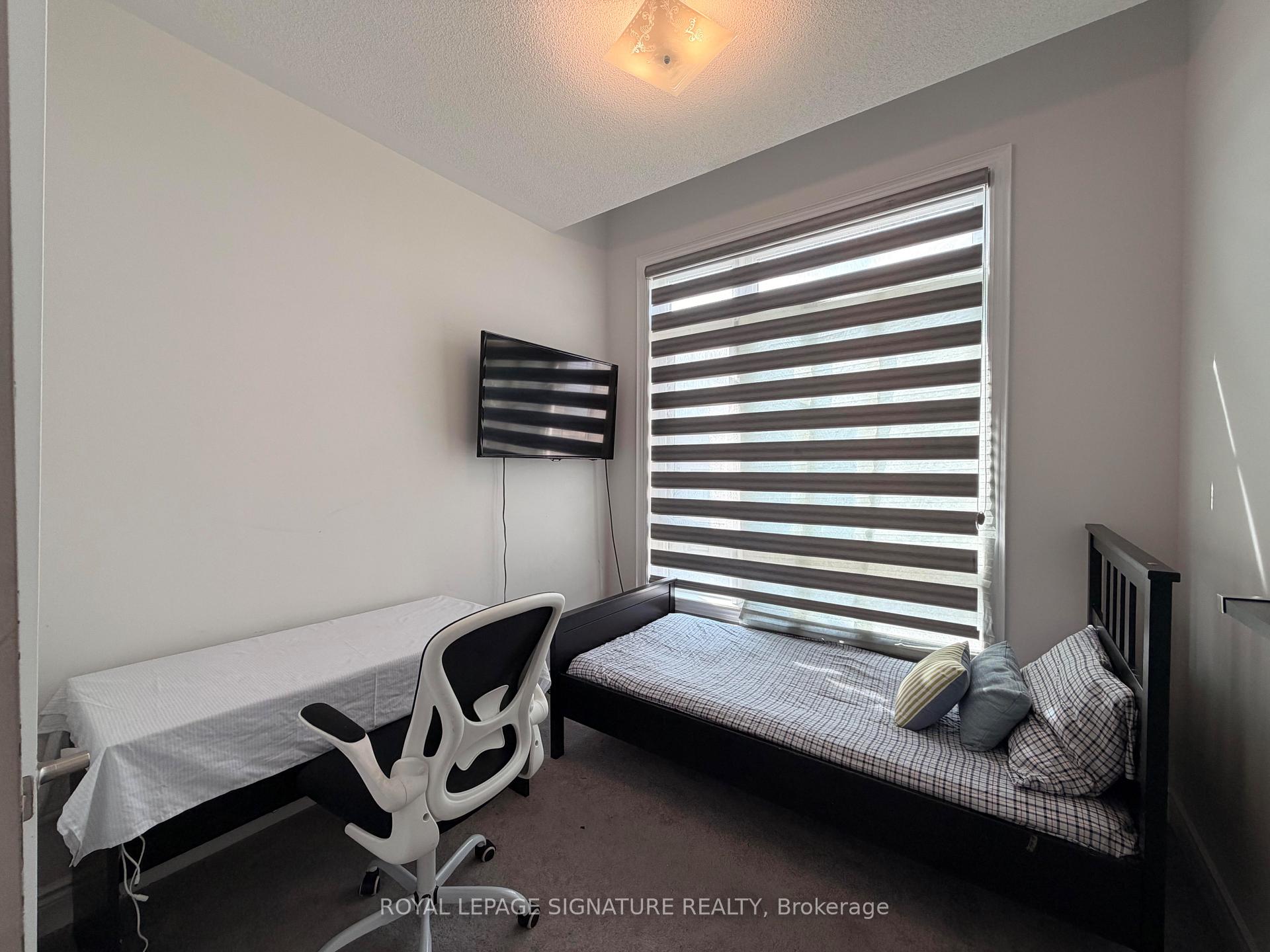 Photo 9 of 52 Tennant Circle, Vaughan, Vellore Village — HOMEH