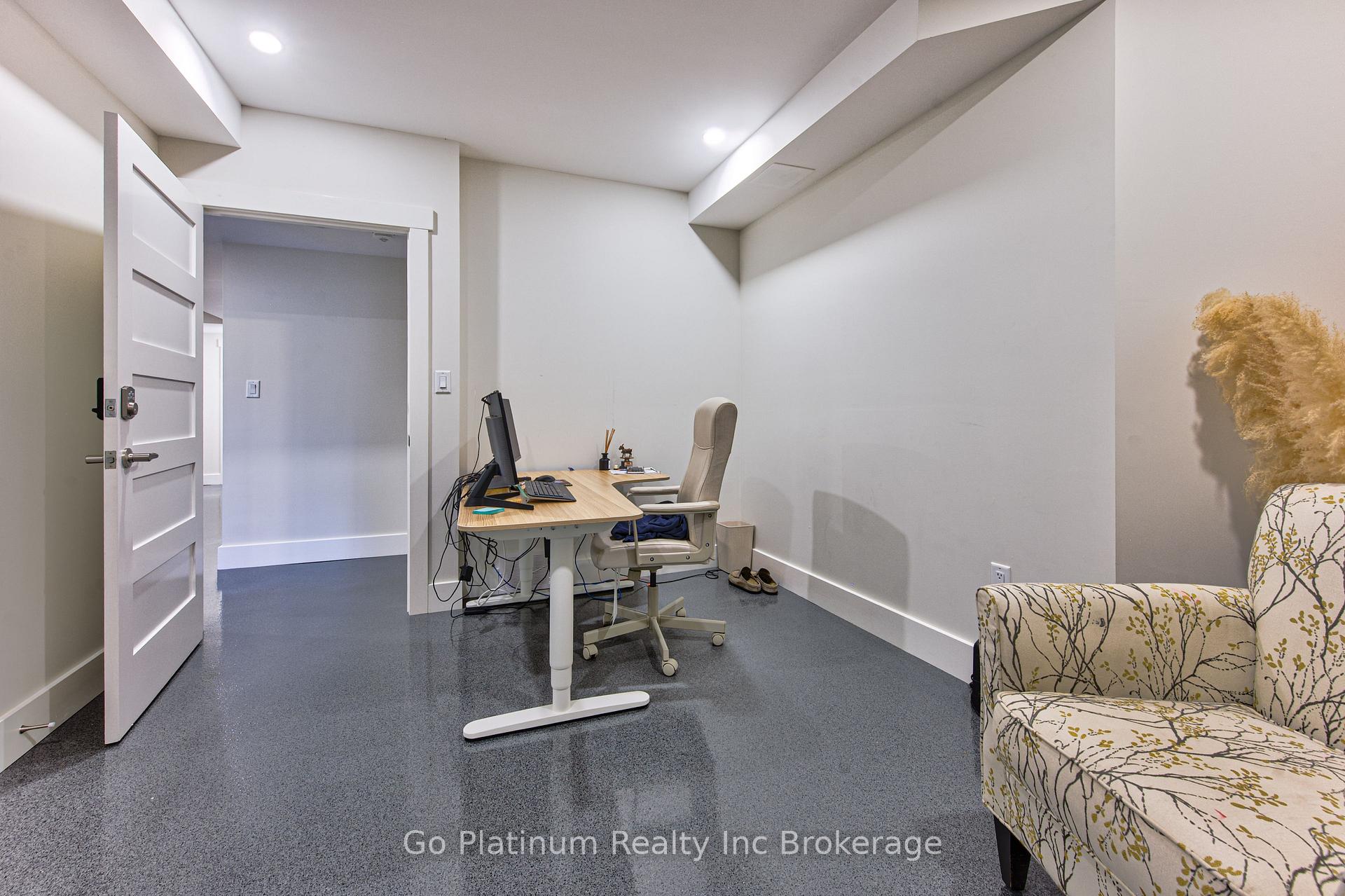 Photo 28 of 100 Deer Crescent, Norwich, Burgessville — HOMEH
