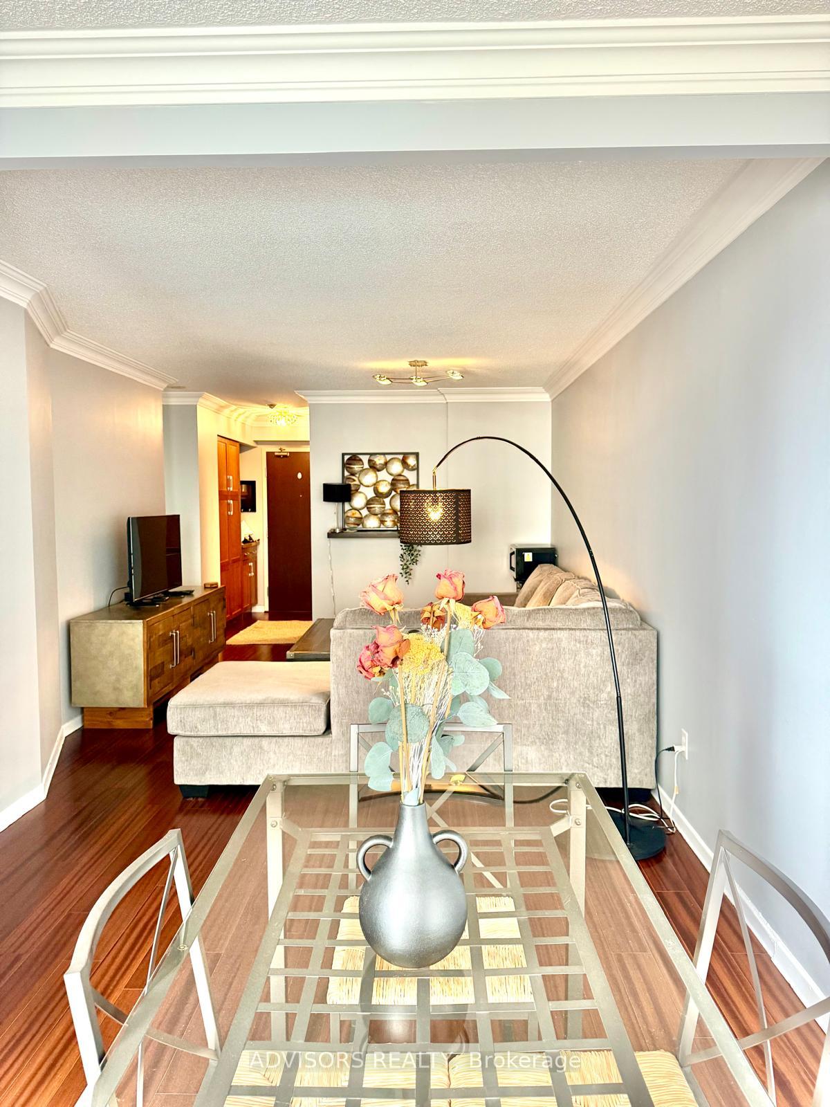 Photo 2 of Unit 807, 1055 Bay Street, Toronto, Bay Street Corridor — HOMEH