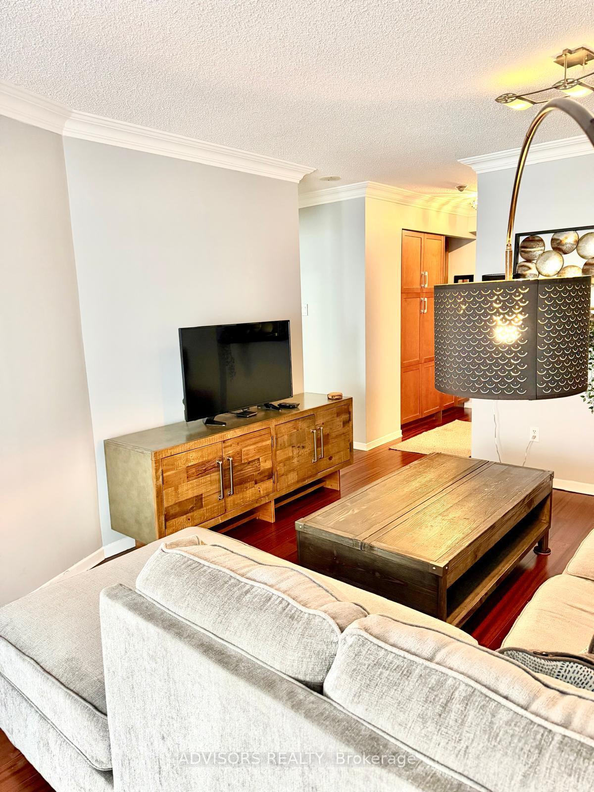 Photo 6 of Unit 807, 1055 Bay Street, Toronto, Bay Street Corridor — HOMEH
