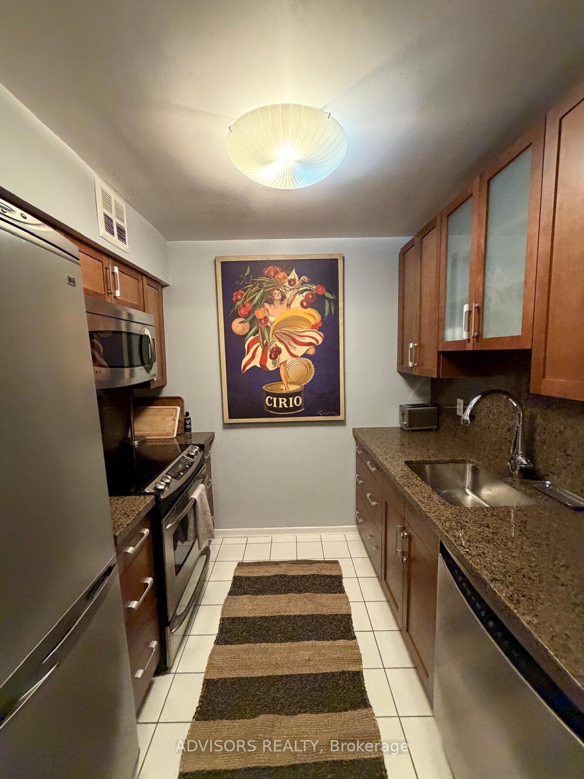 Photo 7 of Unit 807, 1055 Bay Street, Toronto, Bay Street Corridor — HOMEH