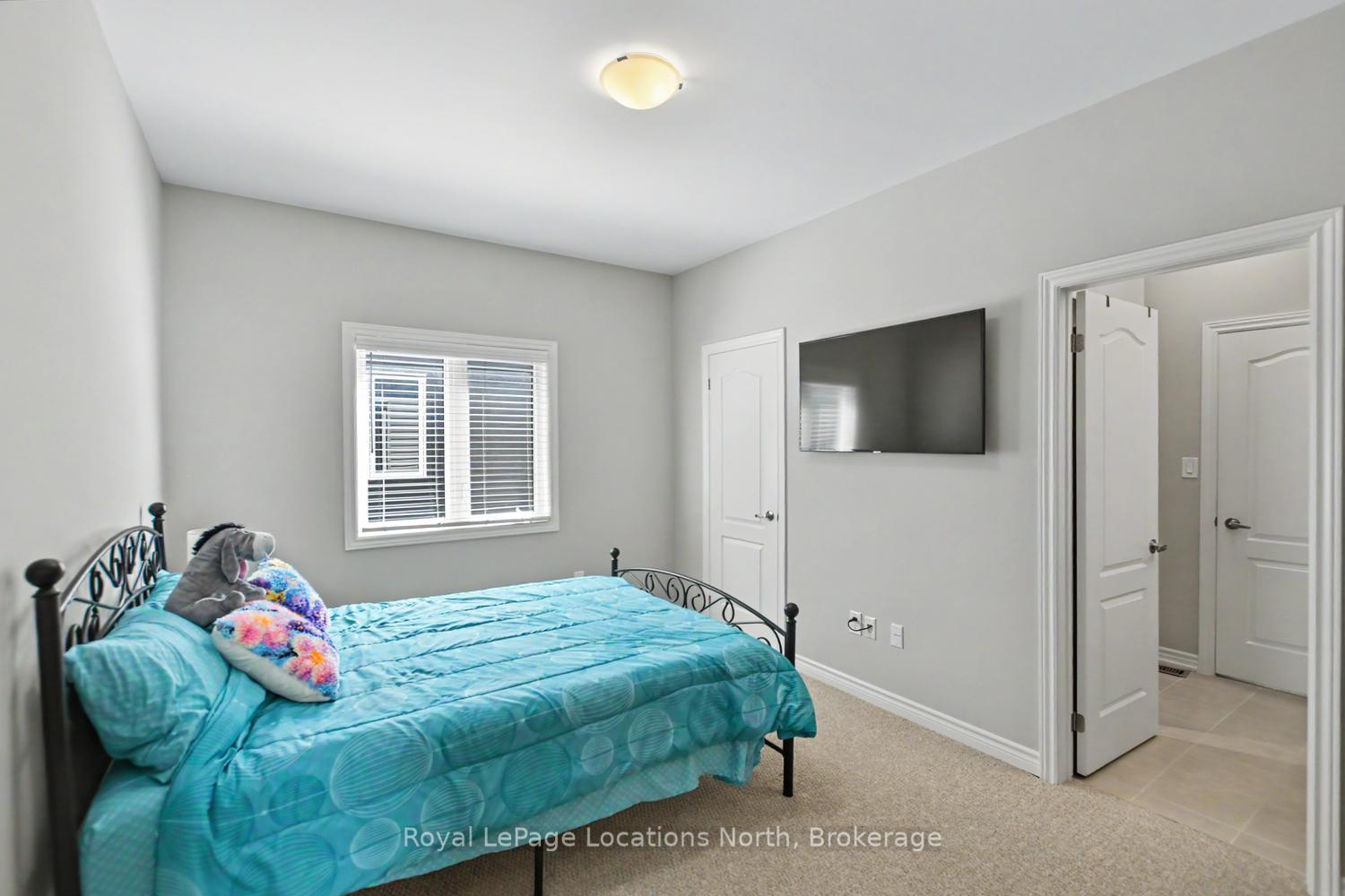 Photo 11 of 214 Springfield Crescent, Clearview, Stayner — HOMEH