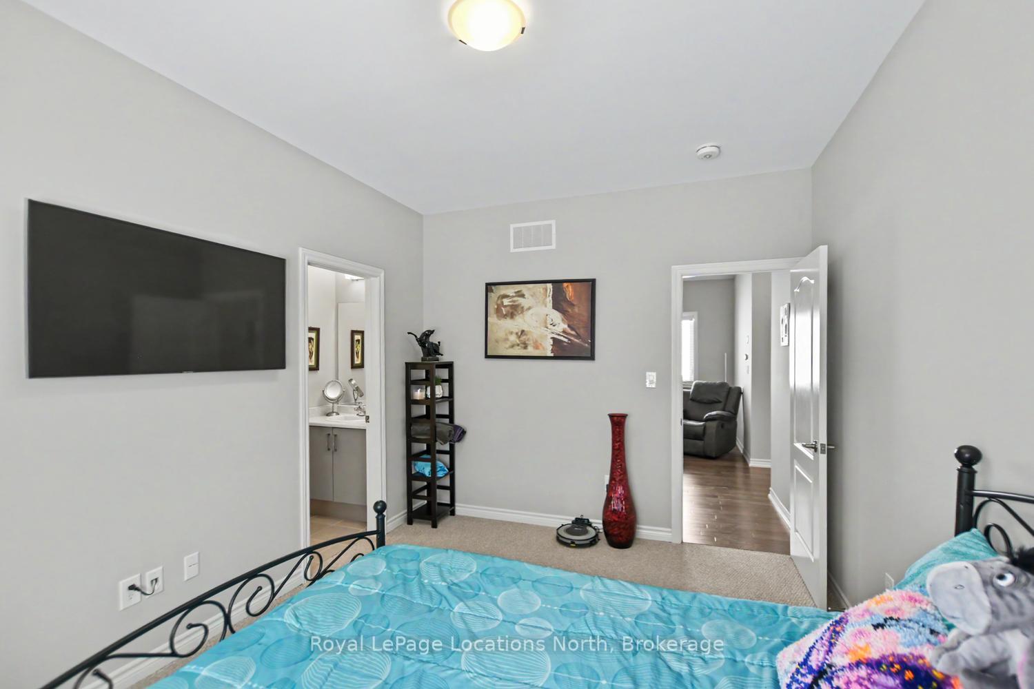 Photo 12 of 214 Springfield Crescent, Clearview, Stayner — HOMEH