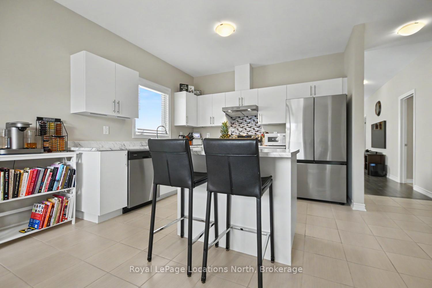 Photo 17 of 214 Springfield Crescent, Clearview, Stayner — HOMEH