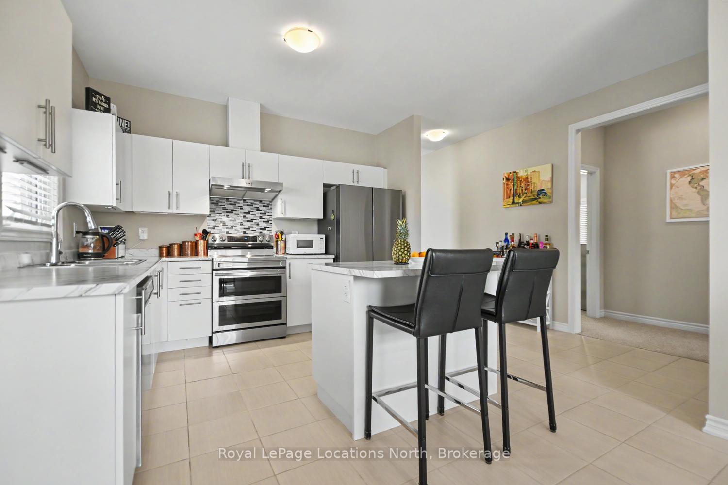 Photo 24 of 214 Springfield Crescent, Clearview, Stayner — HOMEH