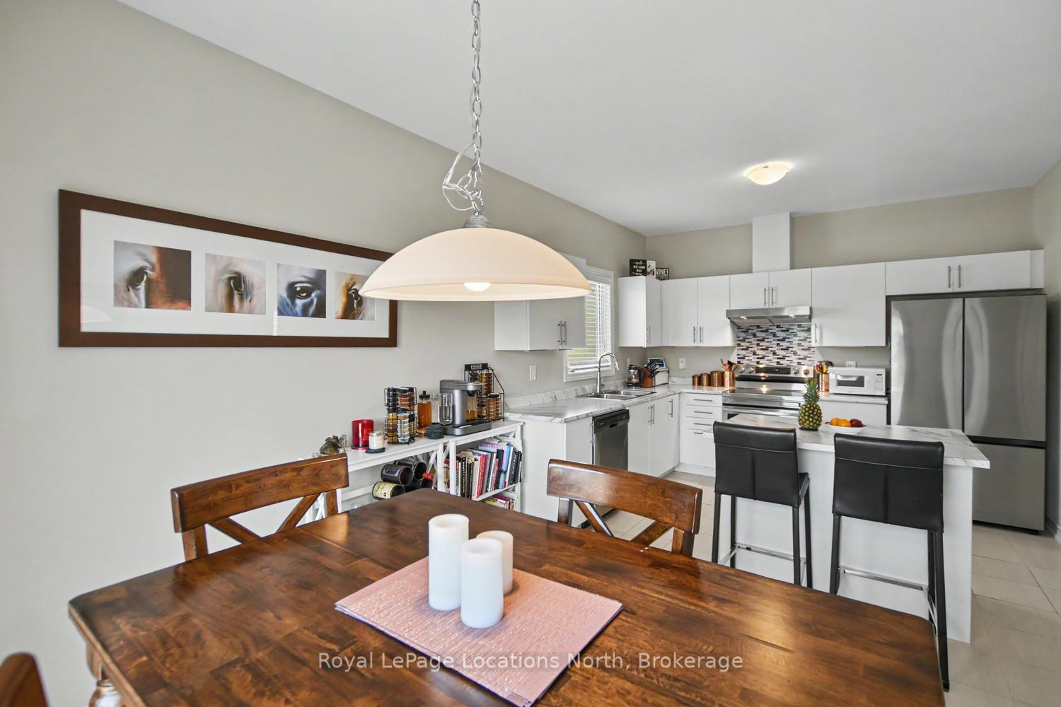 Photo 27 of 214 Springfield Crescent, Clearview, Stayner — HOMEH