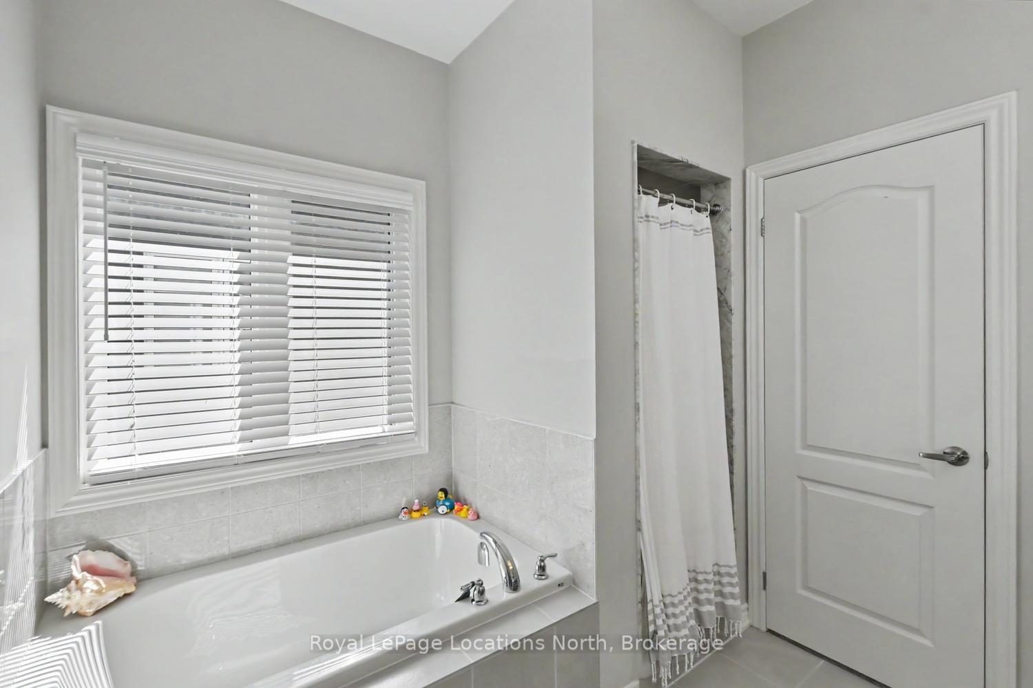 Photo 37 of 214 Springfield Crescent, Clearview, Stayner — HOMEH