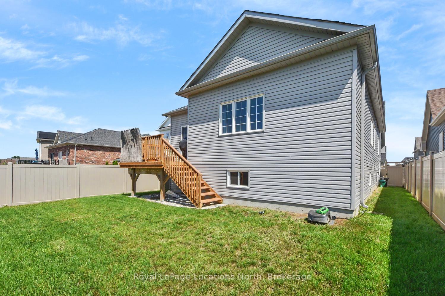 Photo 43 of 214 Springfield Crescent, Clearview, Stayner — HOMEH