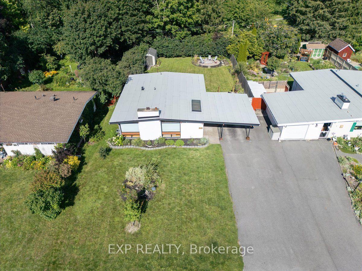 Photo 4 of 5 Beliveau Street, Ottawa, Borden Farm/Stewart Farm/Carleton Heights/Parkwood Hills — HOMEH