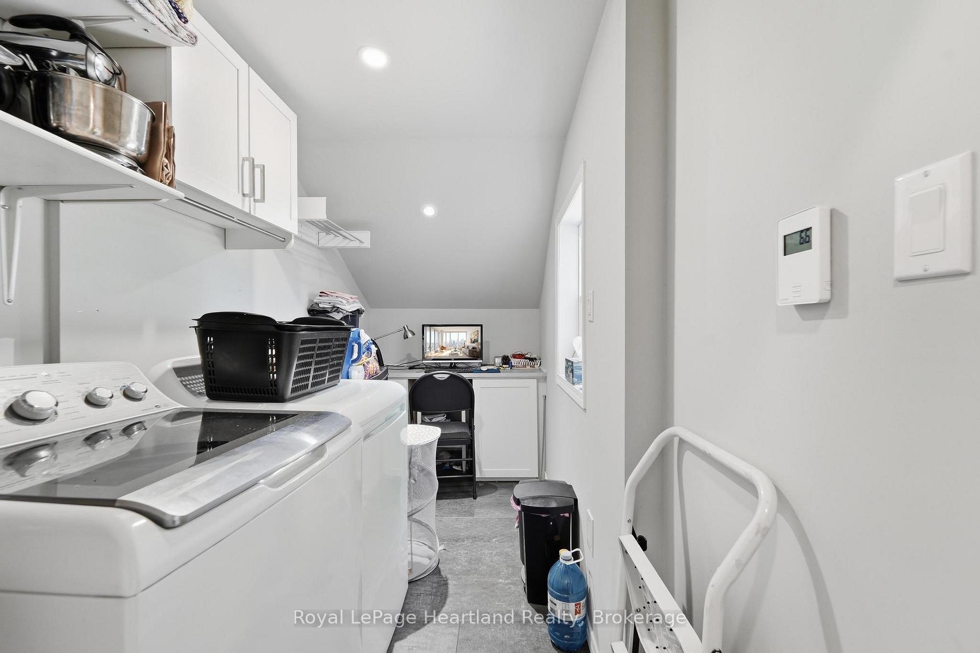 Photo 6 of 131 Rattenbury Street W, Central Huron, Clinton — HOMEH