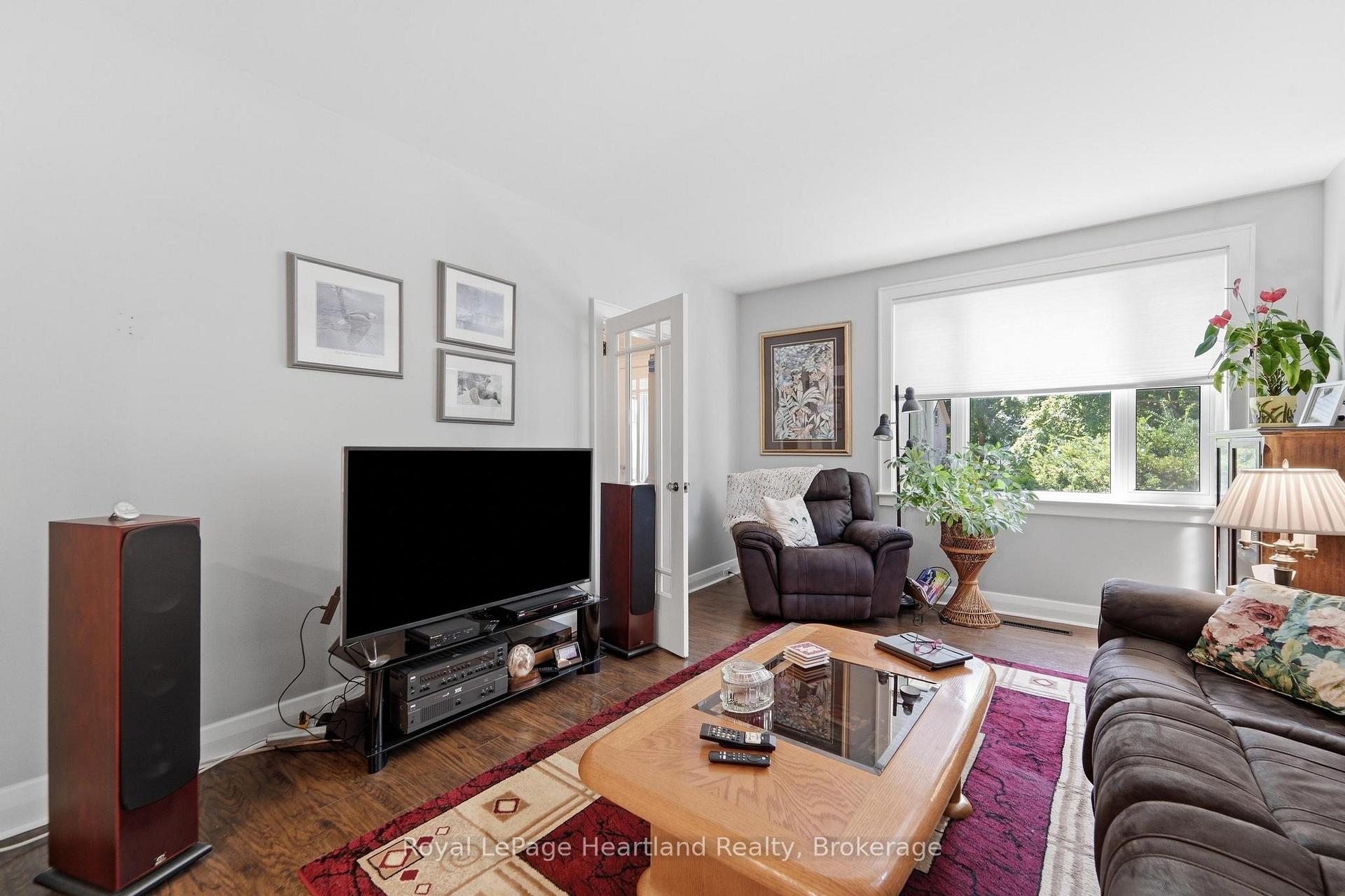 Photo 15 of 131 Rattenbury Street W, Central Huron, Clinton — HOMEH