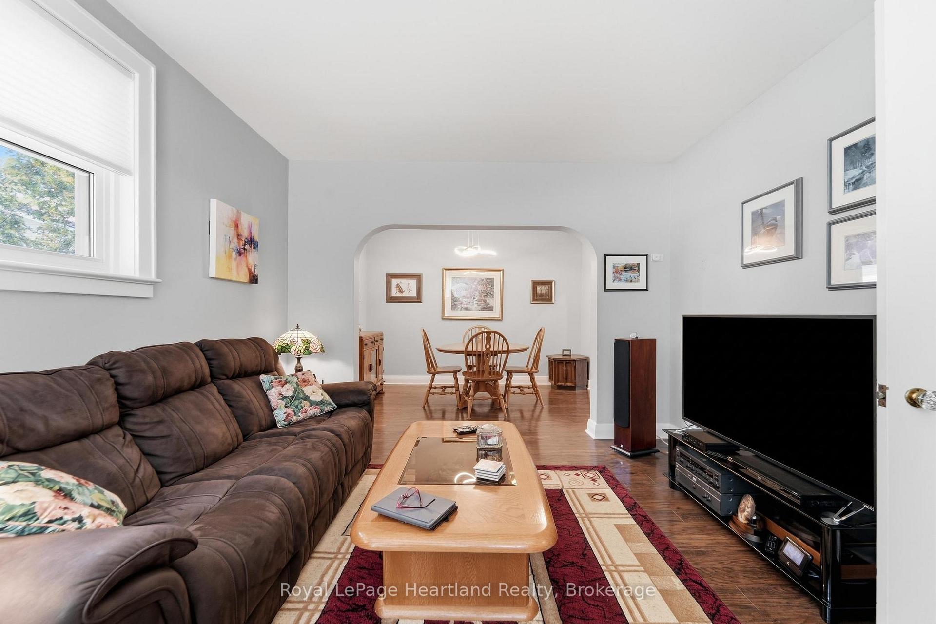 Photo 16 of 131 Rattenbury Street W, Central Huron, Clinton — HOMEH