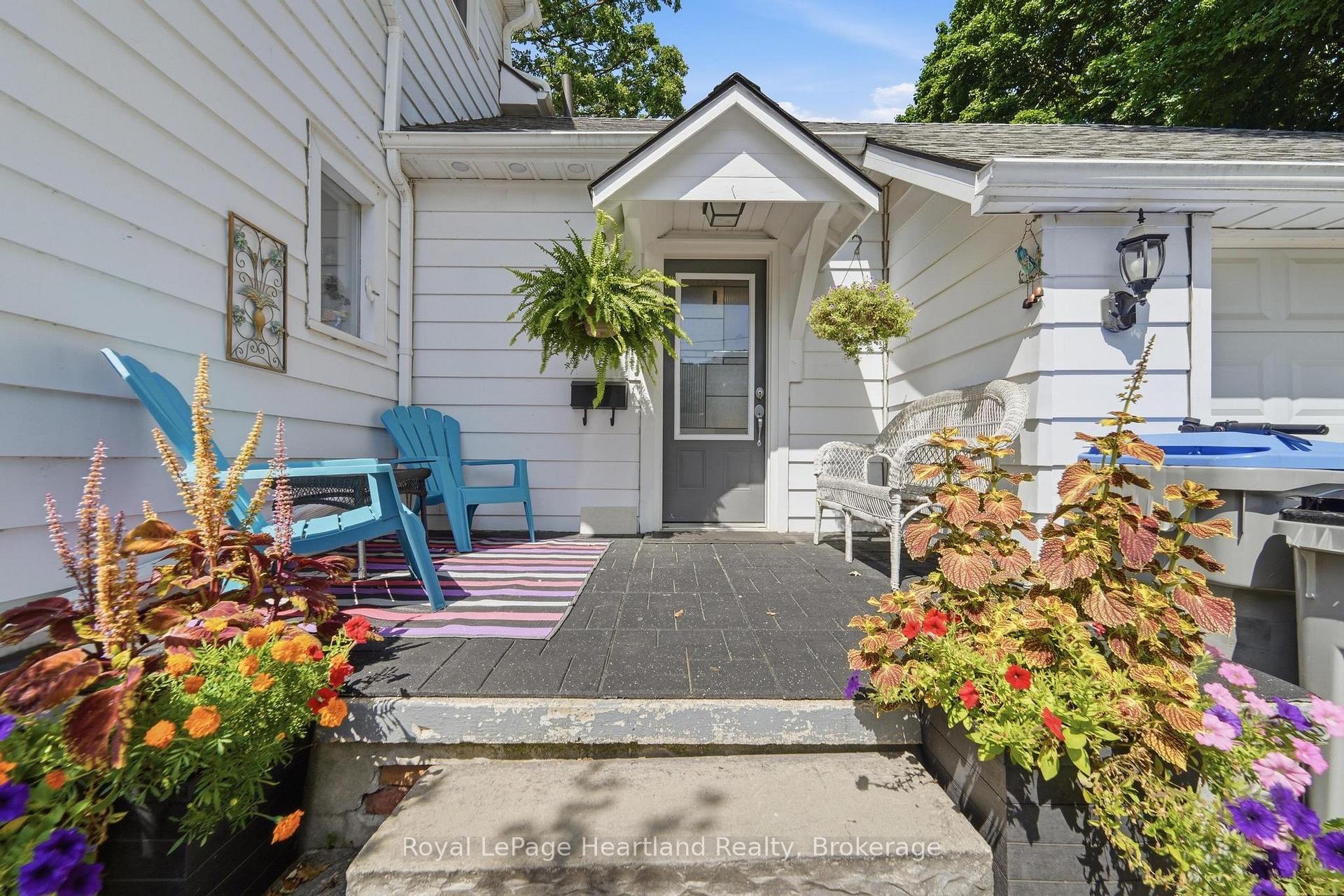 Photo 34 of 131 Rattenbury Street W, Central Huron, Clinton — HOMEH