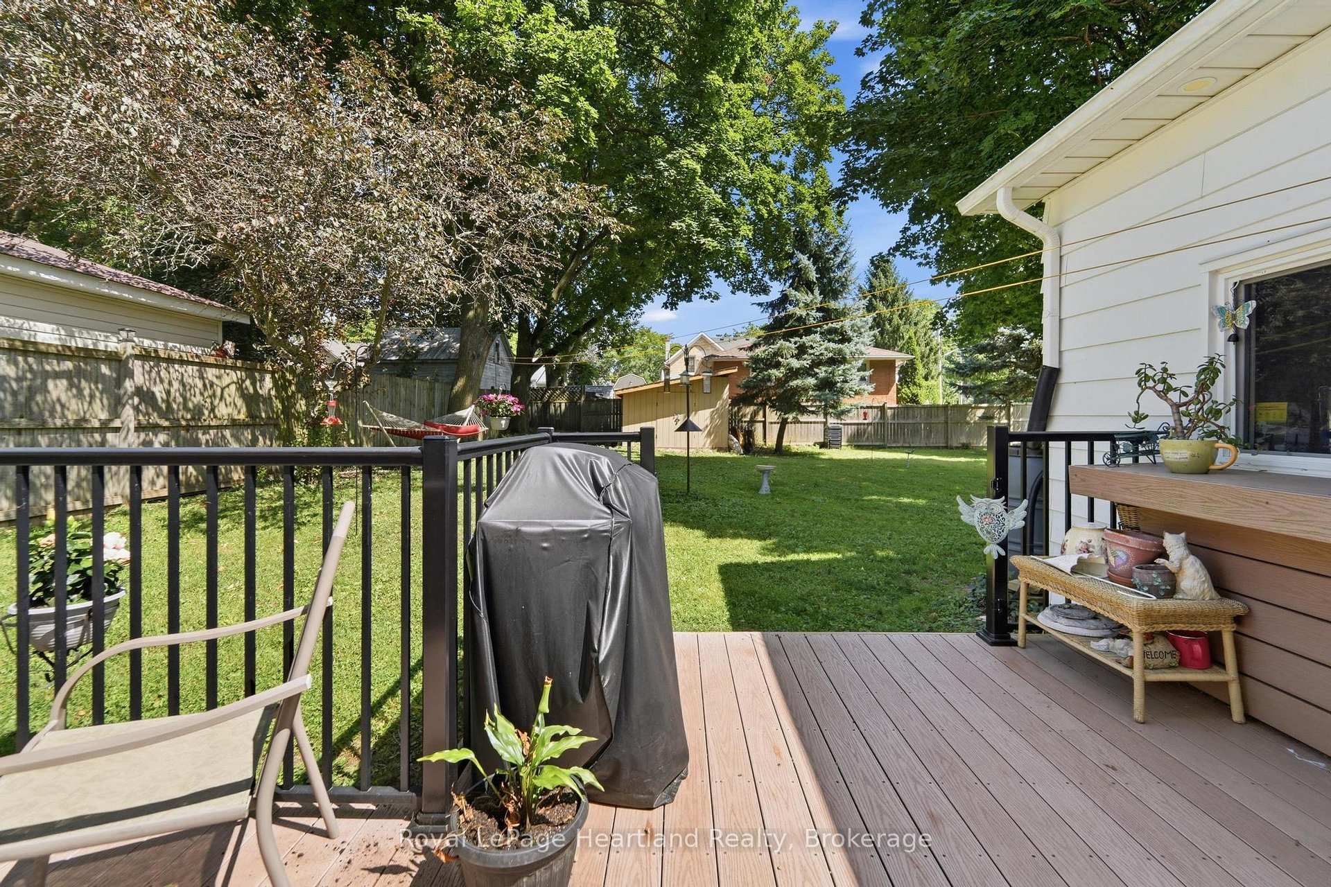 Photo 37 of 131 Rattenbury Street W, Central Huron, Clinton — HOMEH
