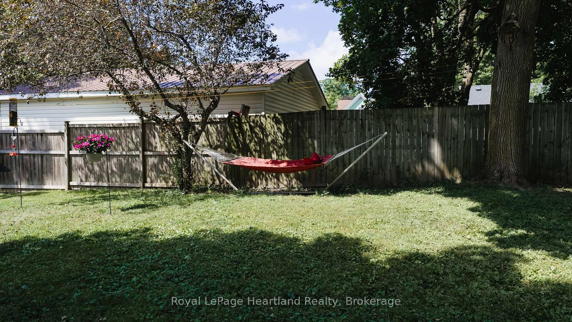 Photo 43 of 131 Rattenbury Street W, Central Huron, Clinton — HOMEH