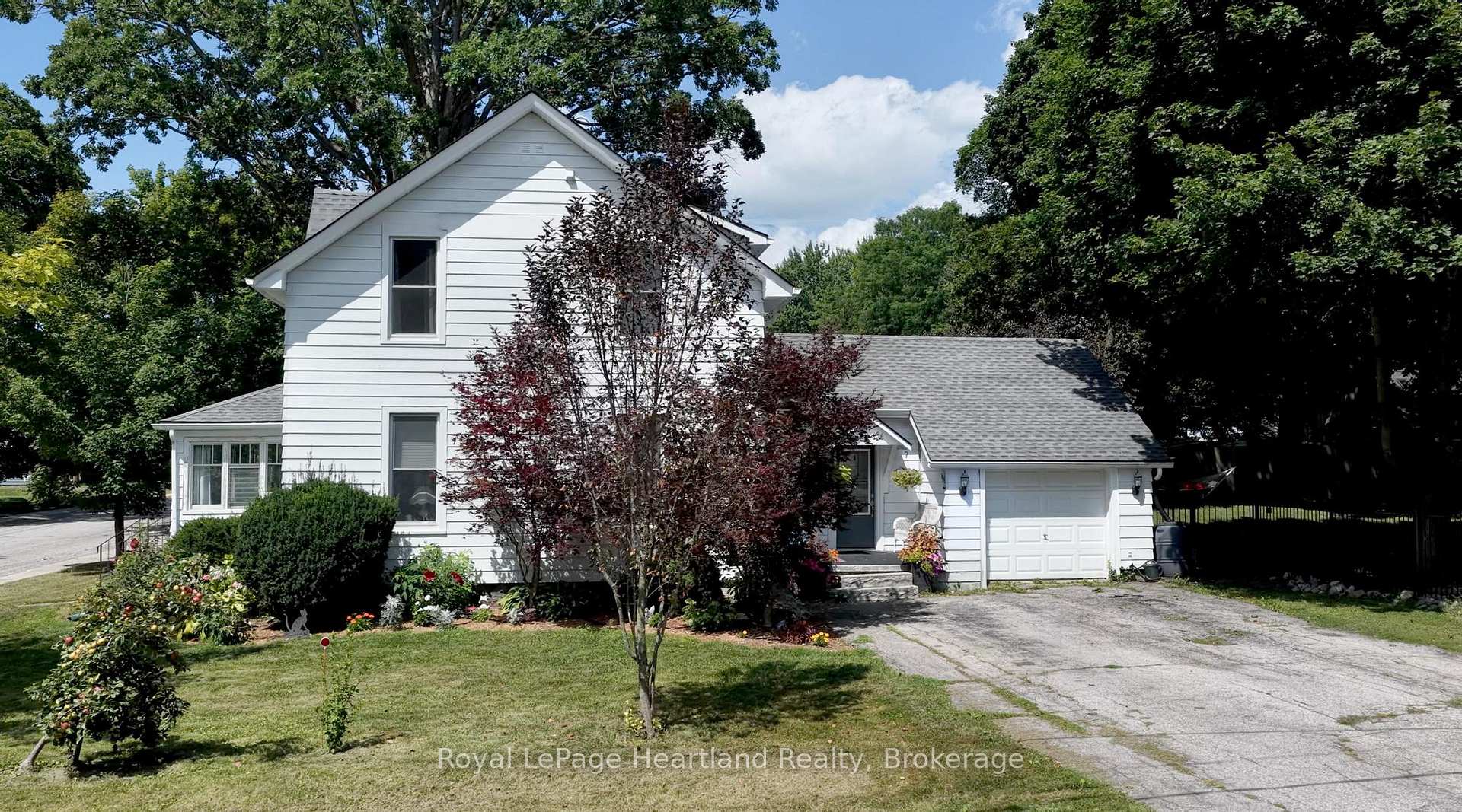 Photo 47 of 131 Rattenbury Street W, Central Huron, Clinton — HOMEH