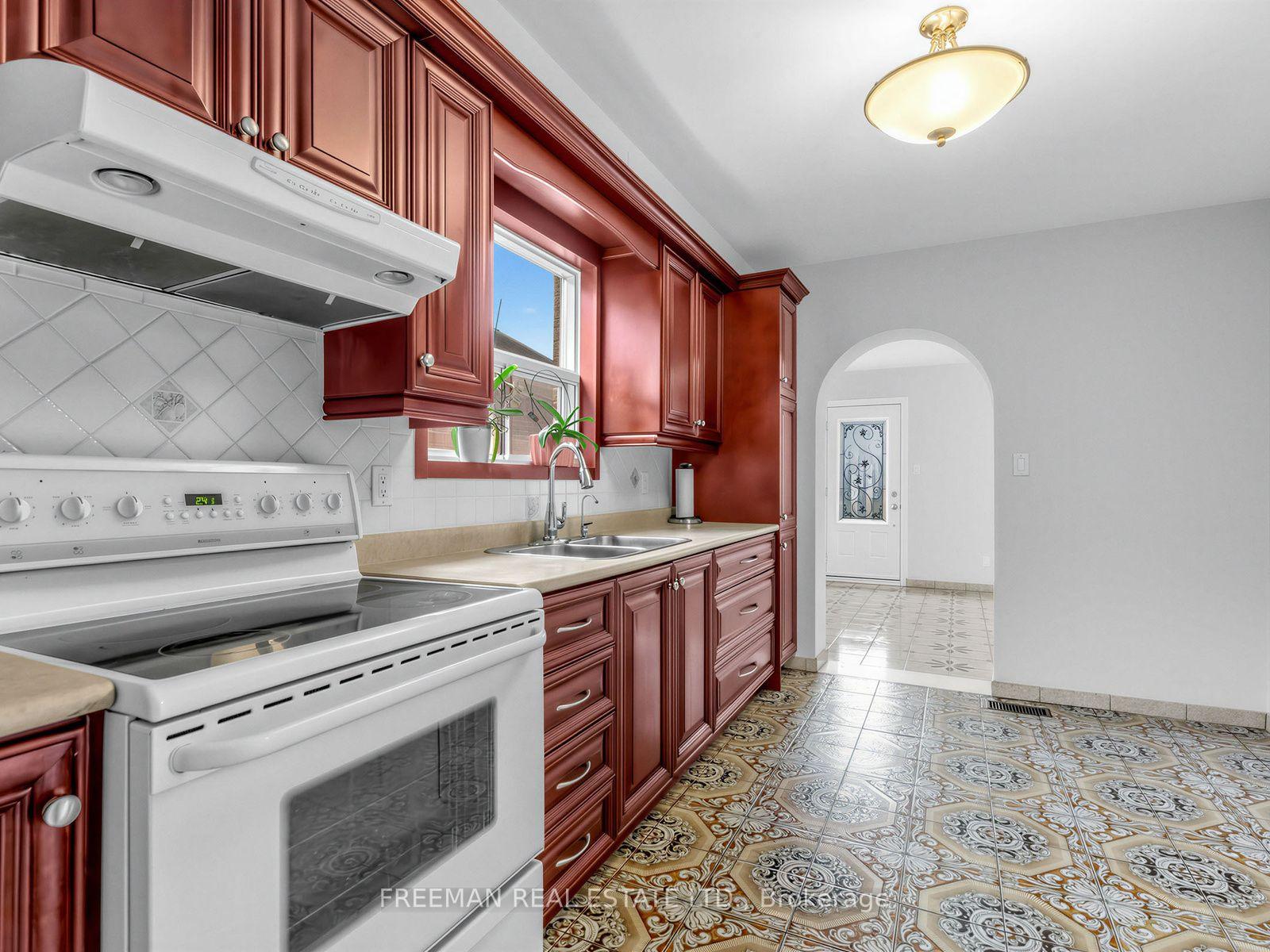Photo 2 of 380 Glenholme Avenue, Toronto, Oakwood Village — HOMEH