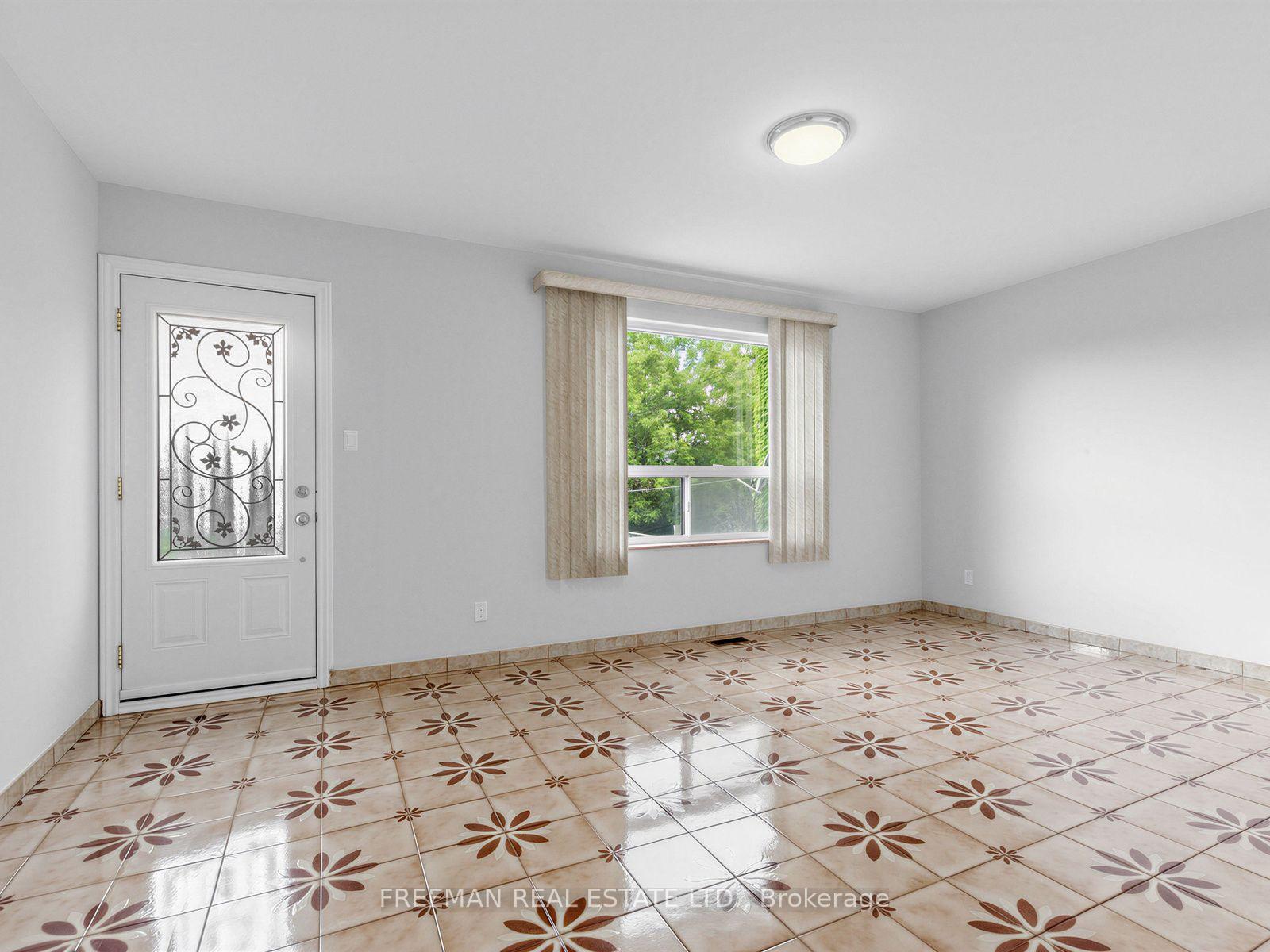 Photo 4 of 380 Glenholme Avenue, Toronto, Oakwood Village — HOMEH
